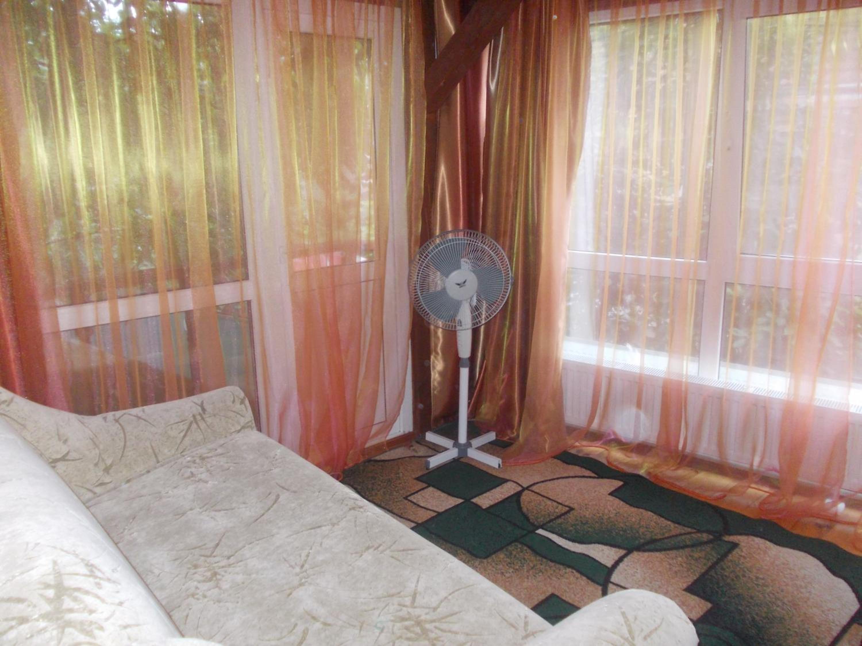 Single Room with Shared Bathroom