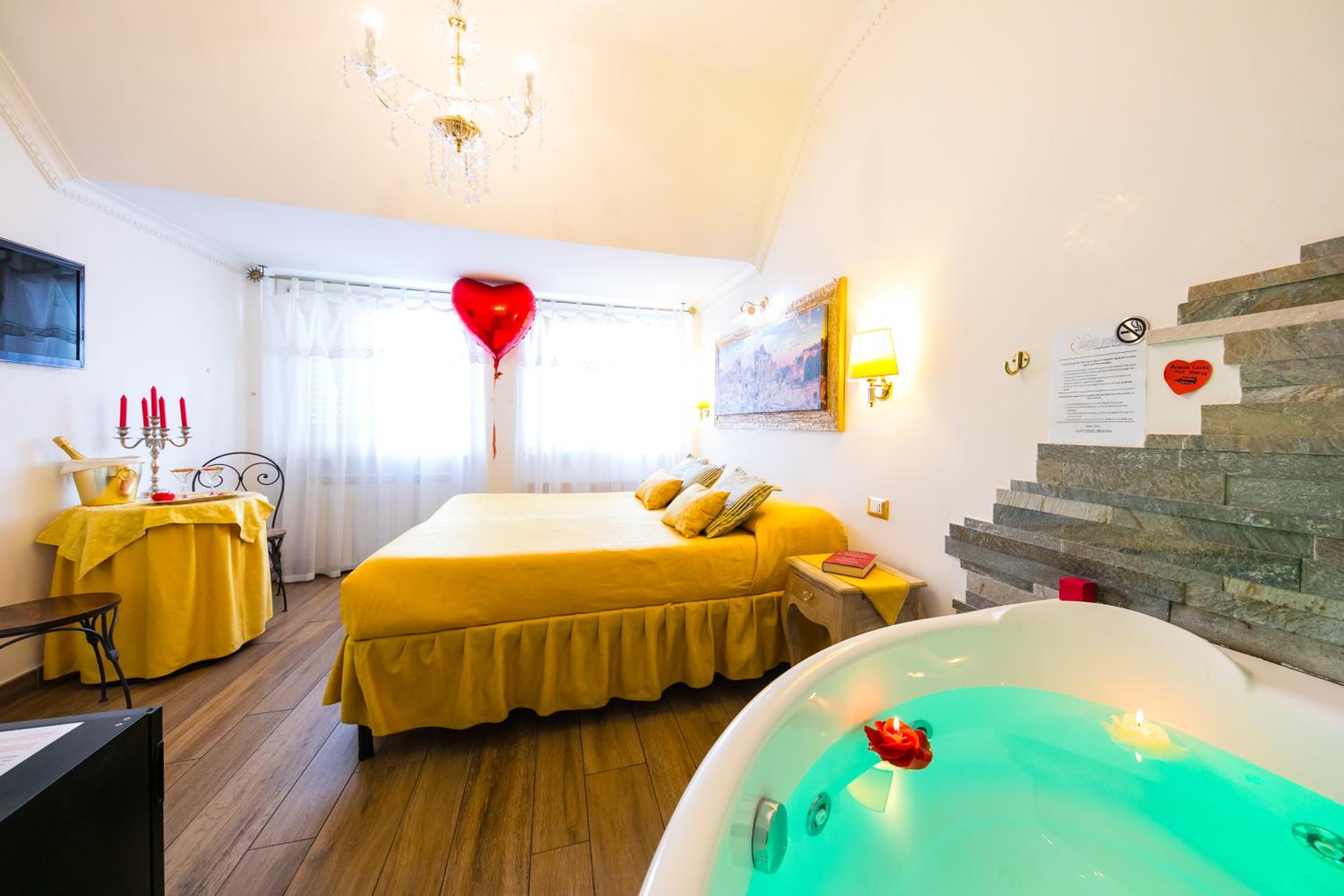 Suite with Spa Bath (2 Adults)