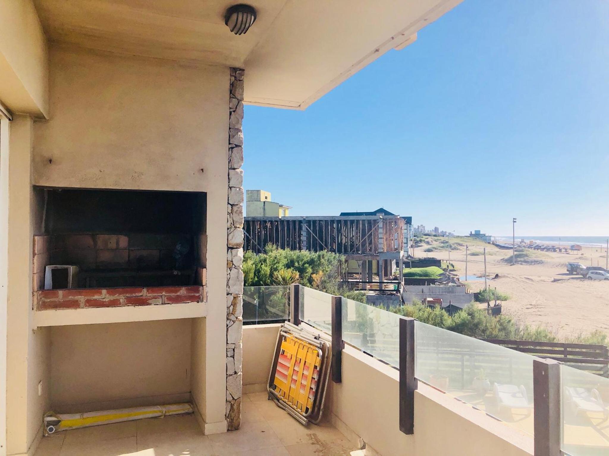 One-Bedroom Apartment - Oceanfront photo 3