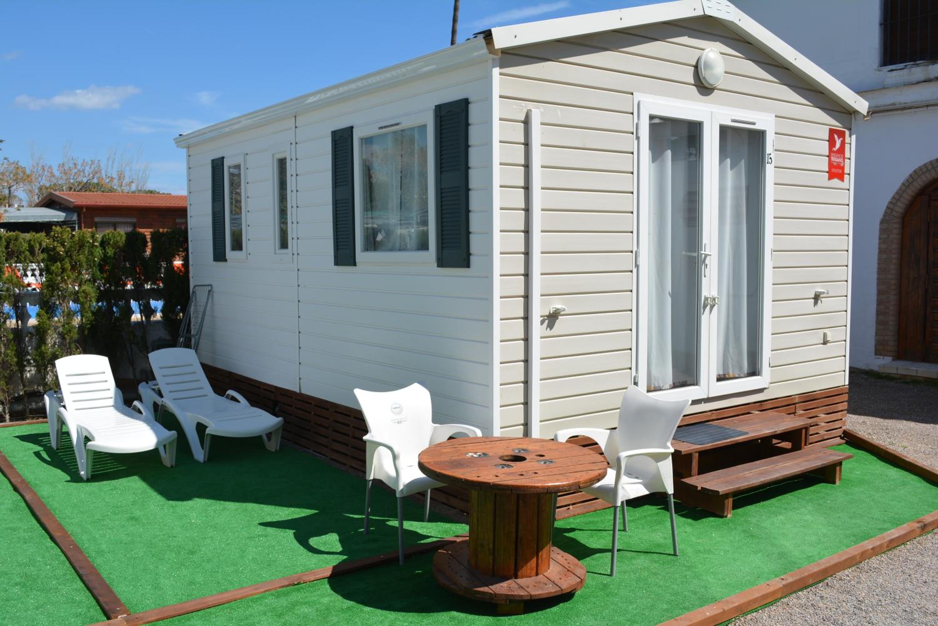 One-Bedroom Bungalow photo 3