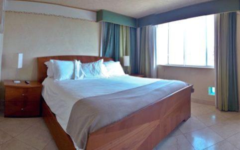 One-Bedroom Suite with View