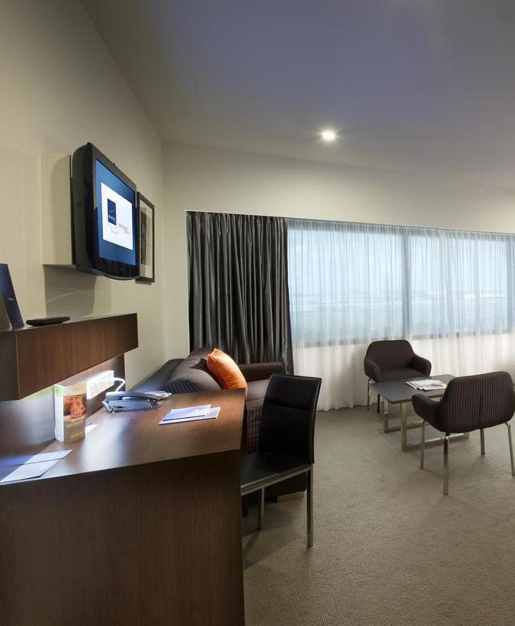 Standard Double Room with Two Double Beds - Photo 3