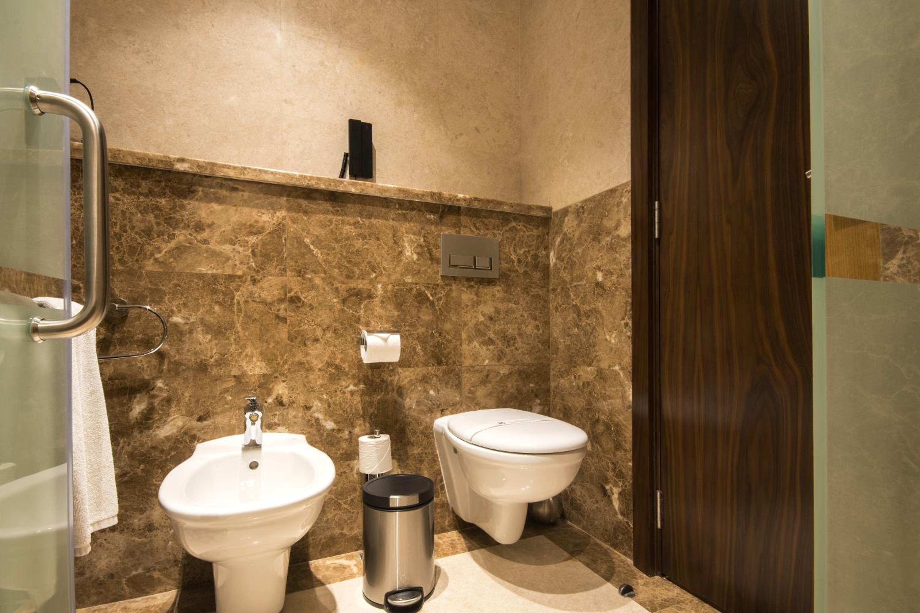 Executive Suite (Free transfers to the beach and selected malls & 20% discount on F&B & Spa) photo 2