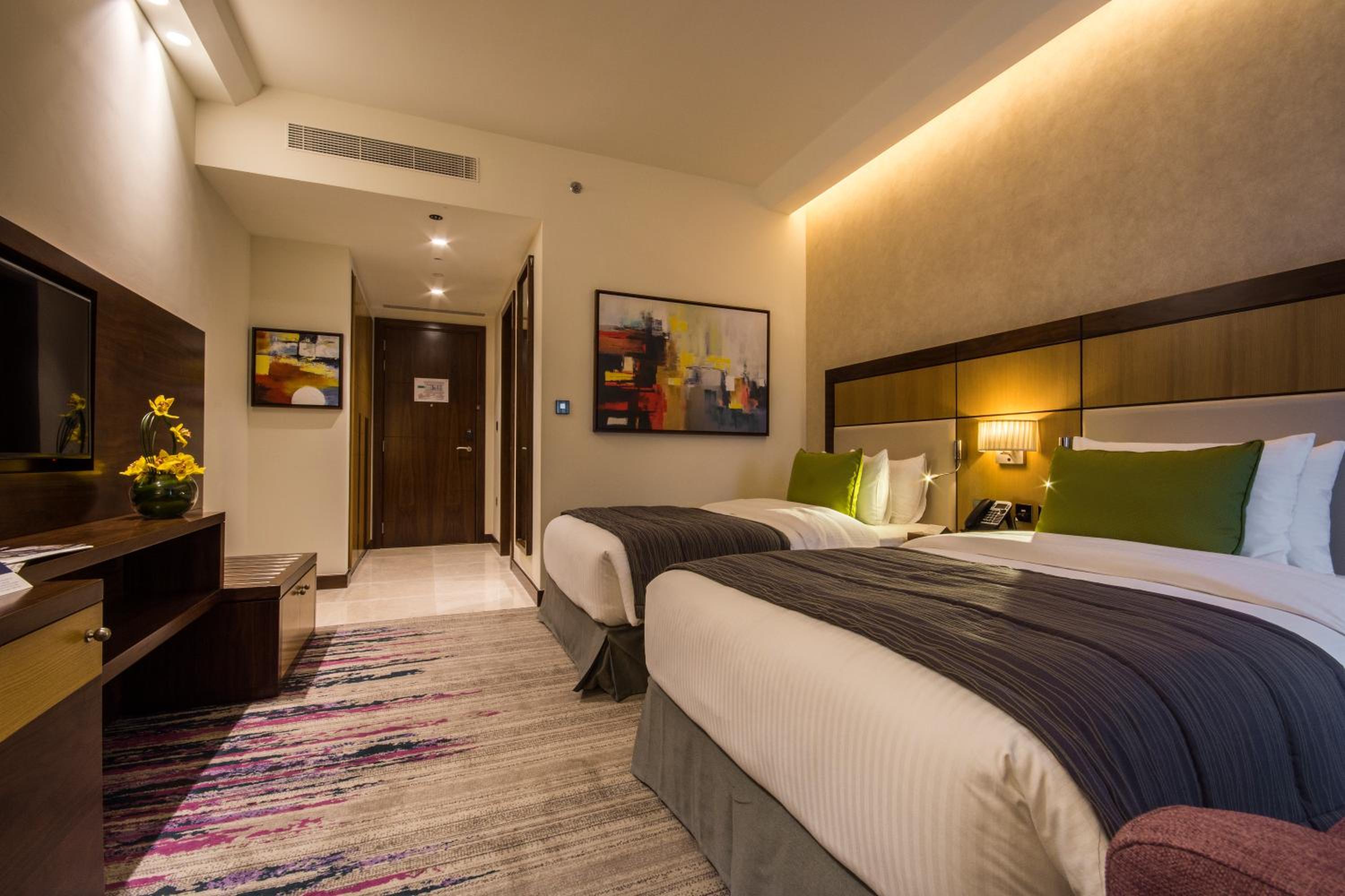Deluxe Twin Room (Free transfers to the beach and selected malls & 20% discount on F&B & Spa)