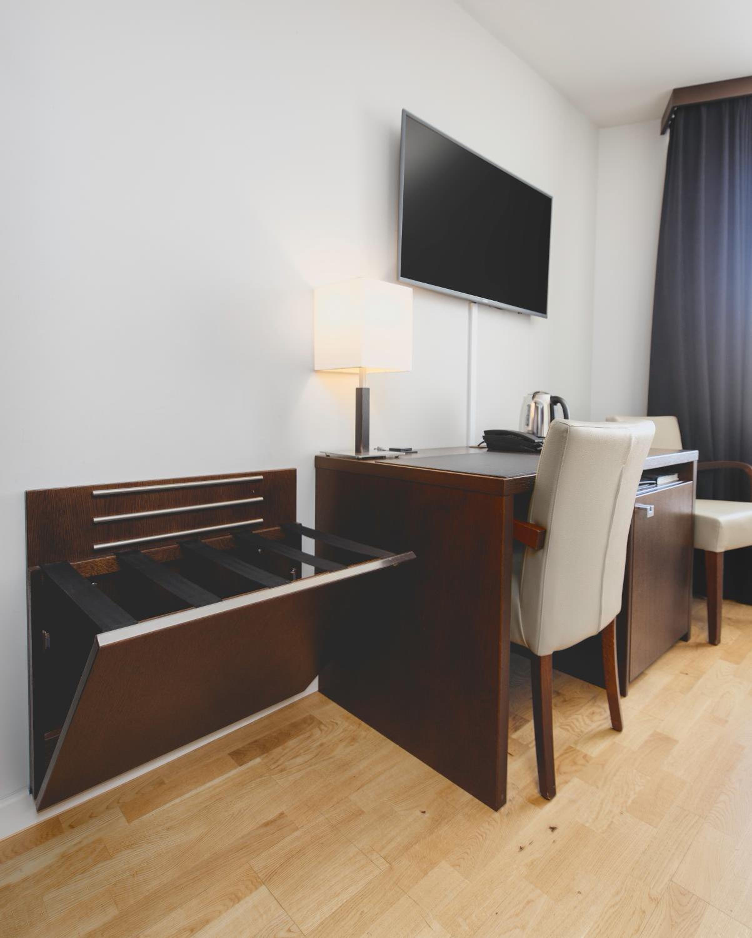 Single Room - Photo 5