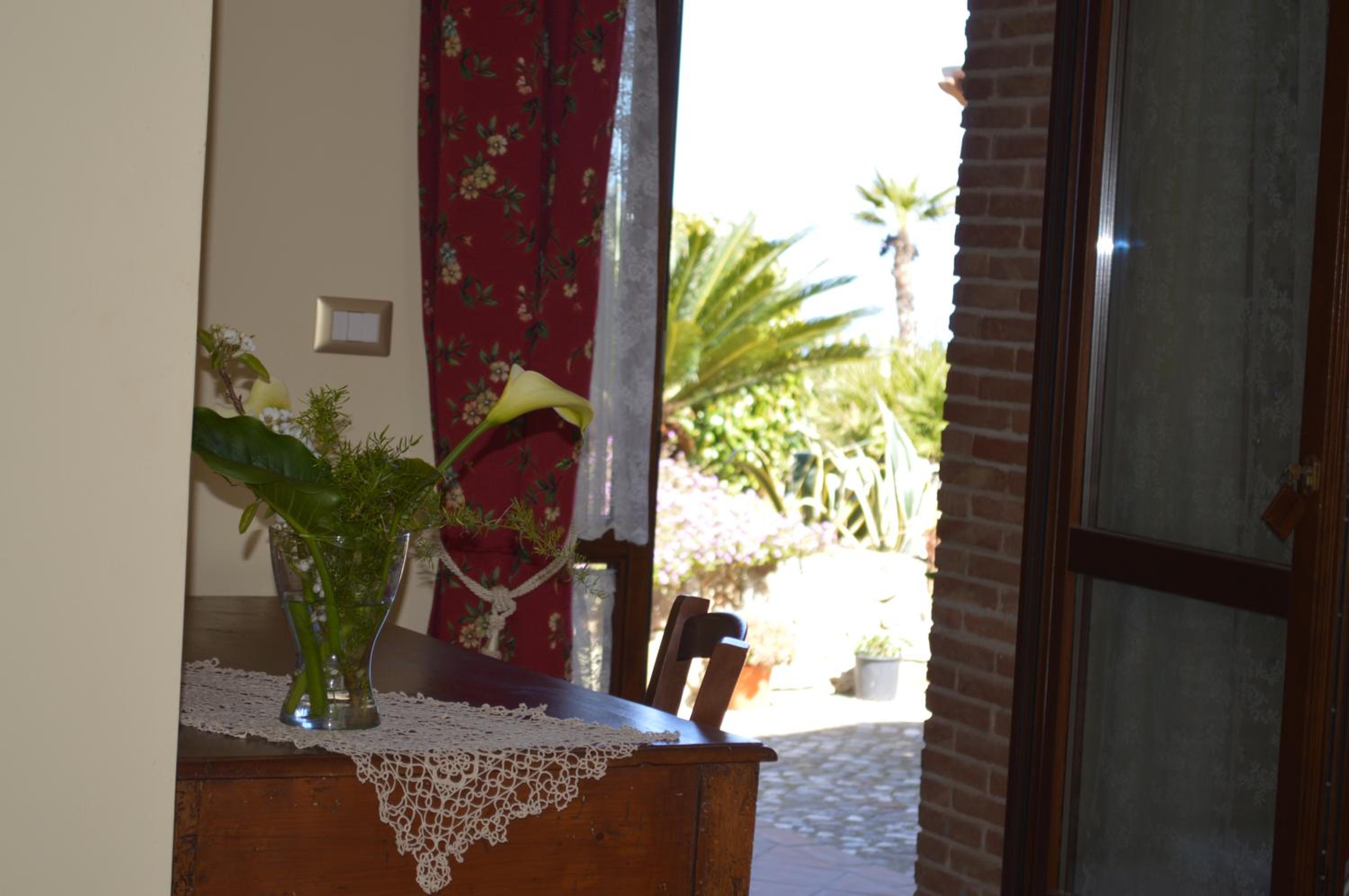 Quadraple Room with GardenView photo 3