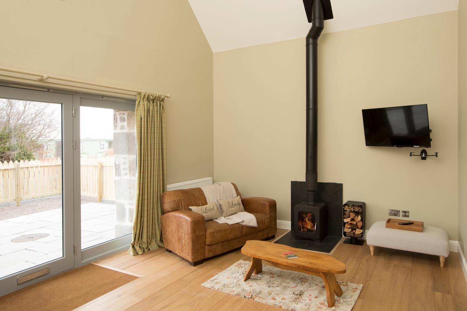 One-Bedroom House photo 1