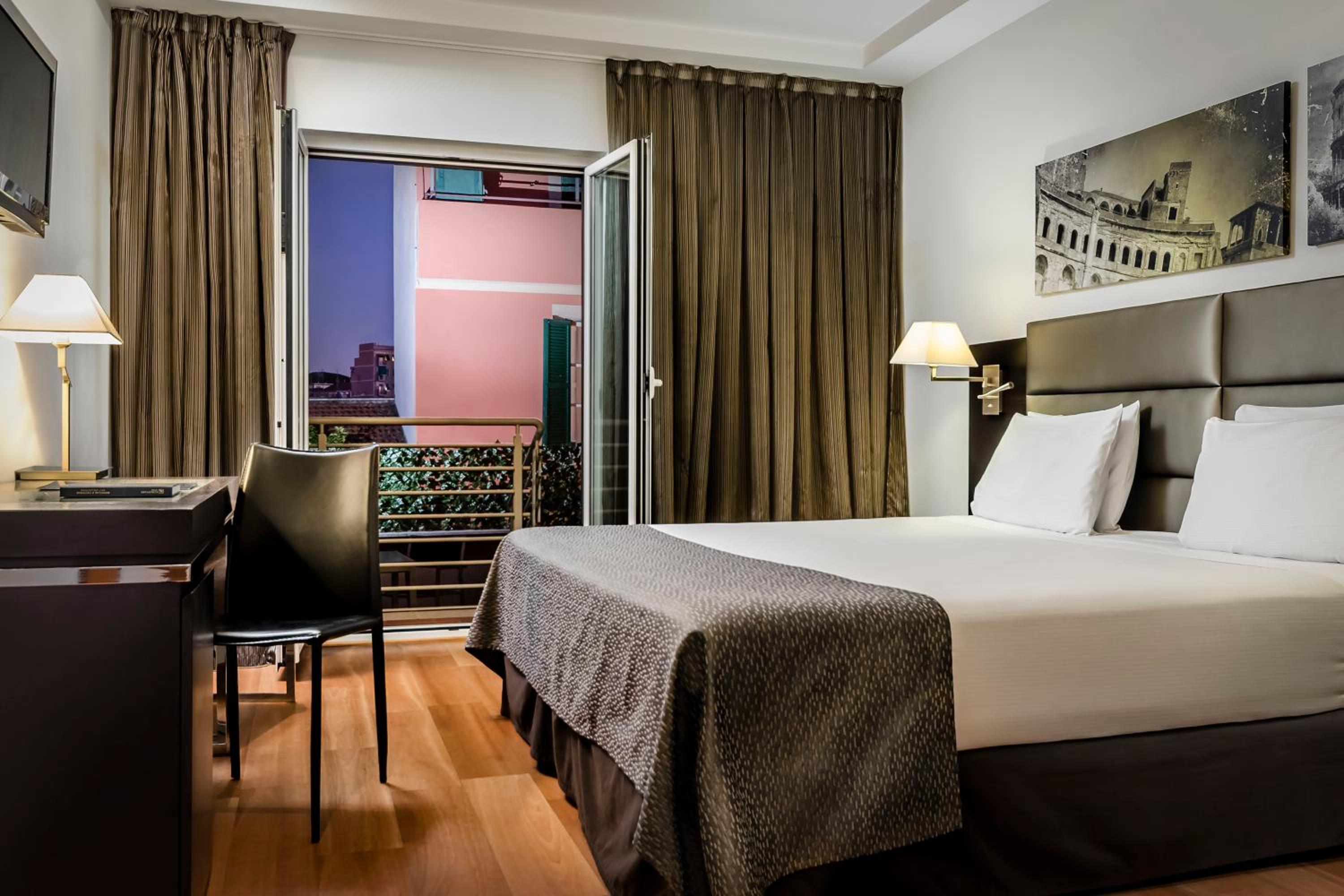Double or Twin Room with Terrace