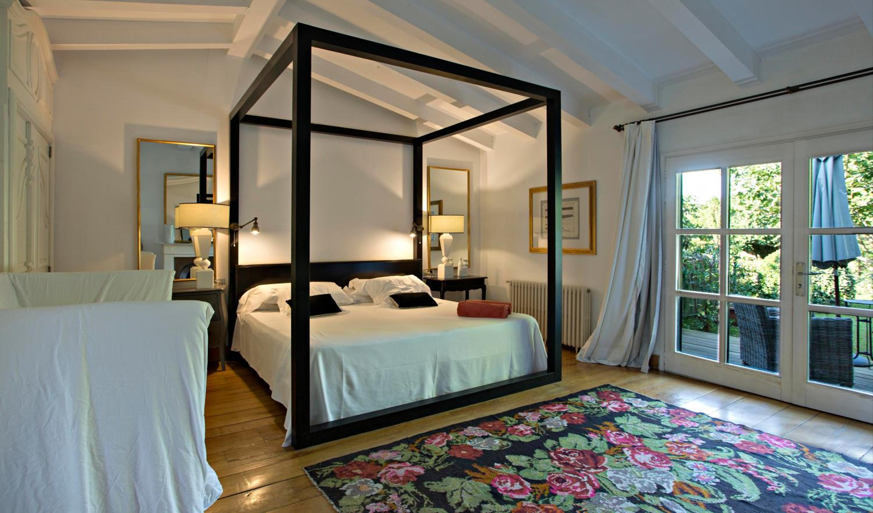 Suite with Garden photo 3