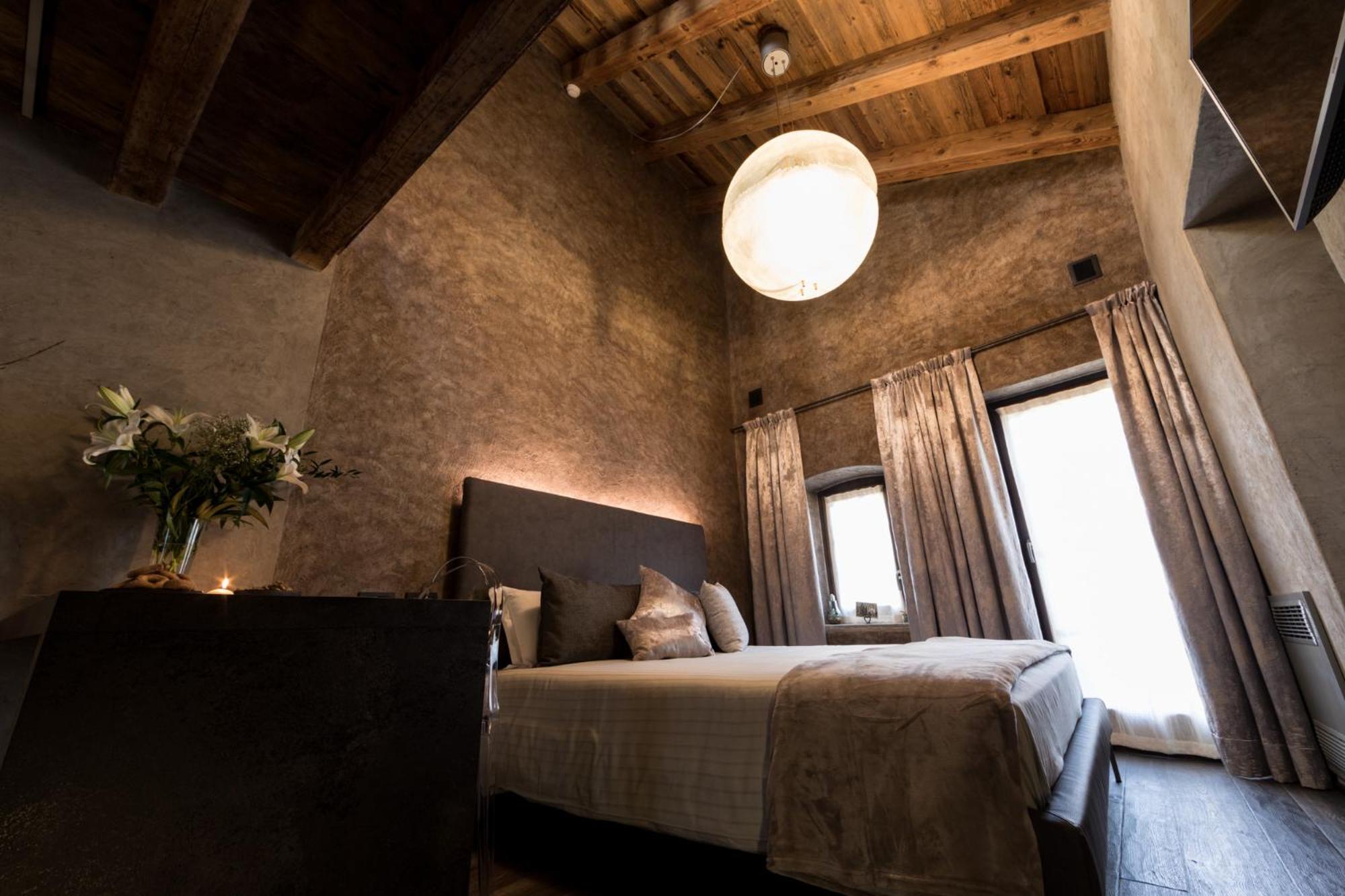 Duplex Suite - Photo 8