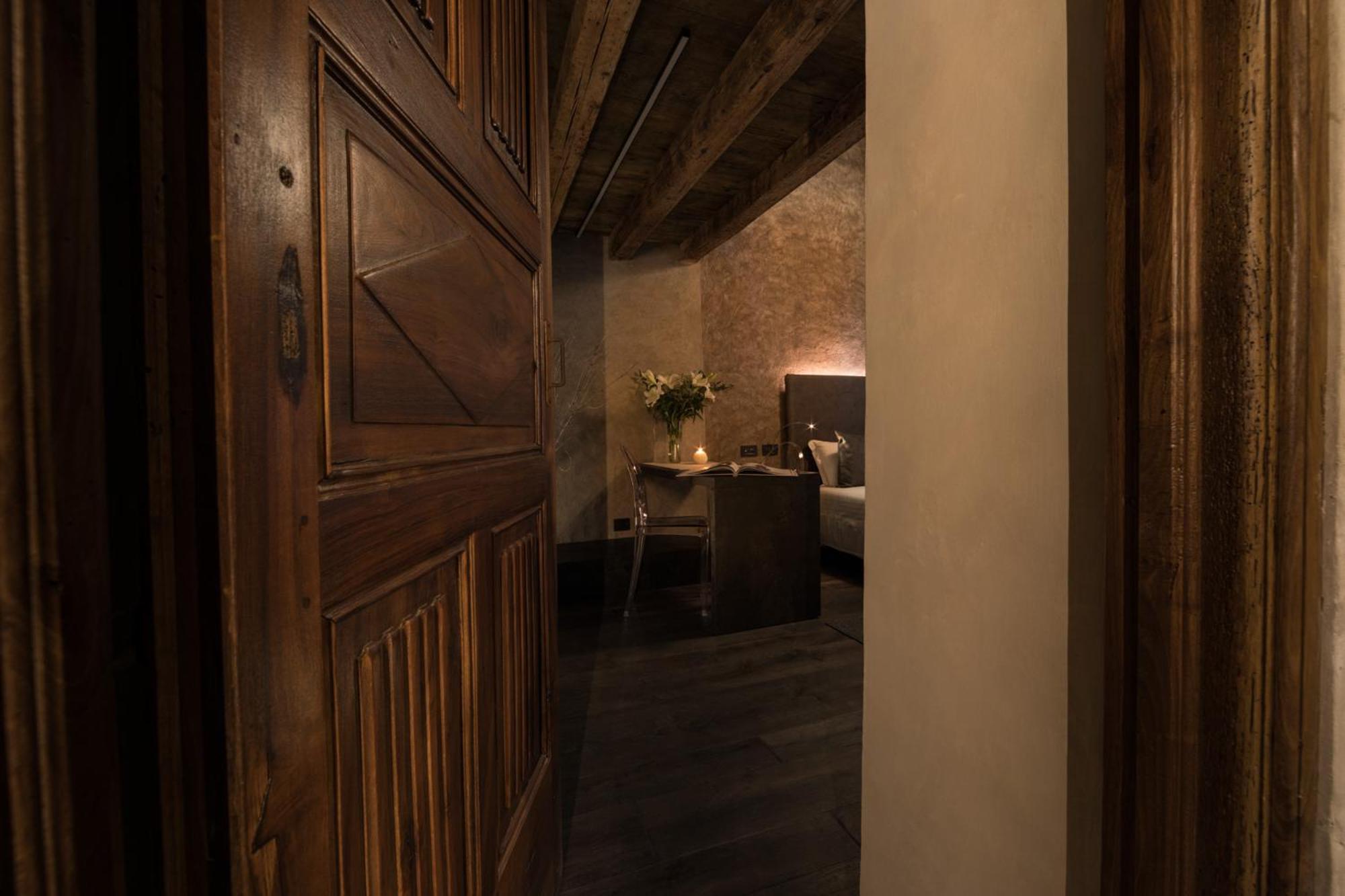 Duplex Suite - Photo 11