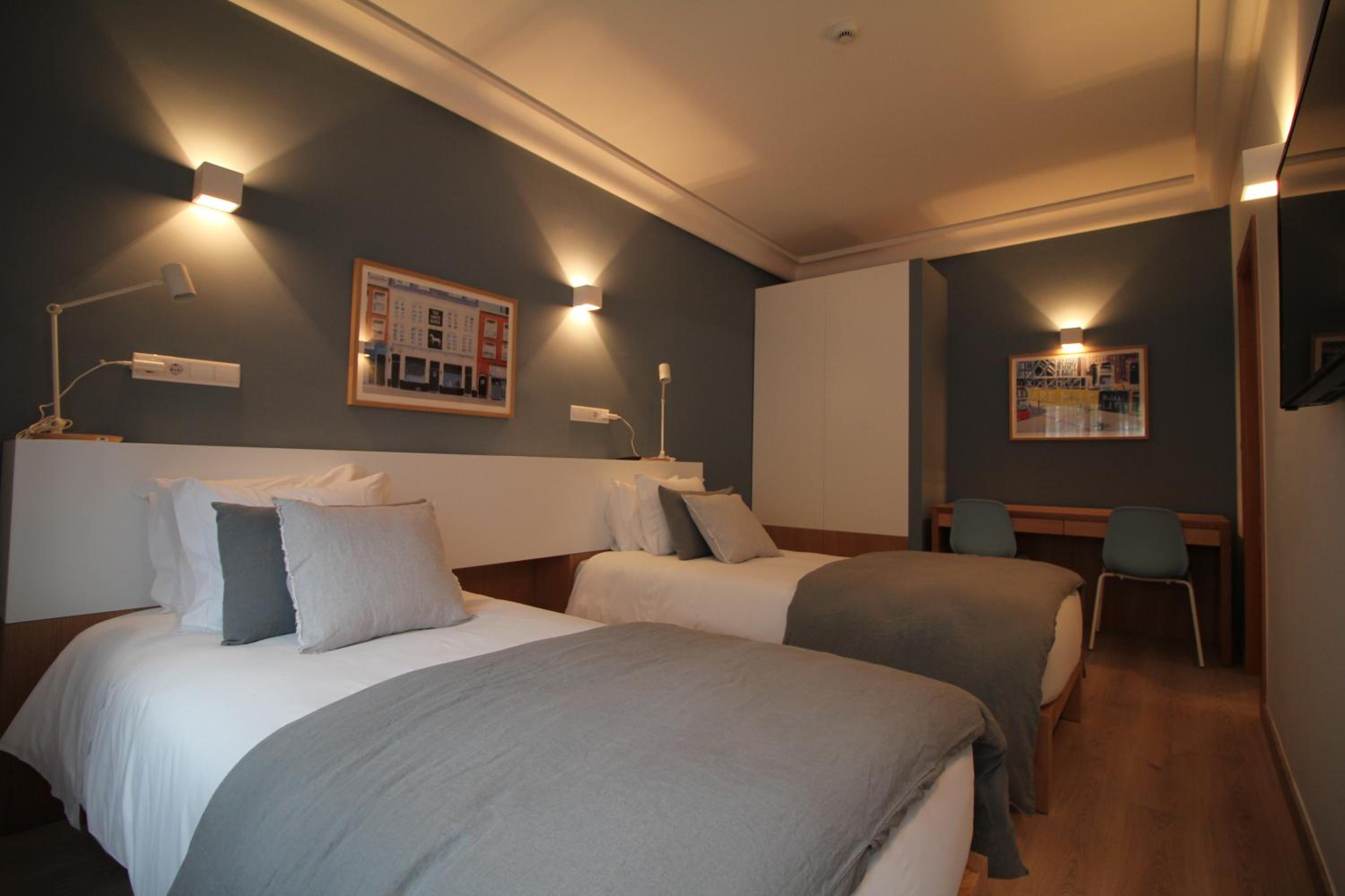 Standard Suite - Photo 1