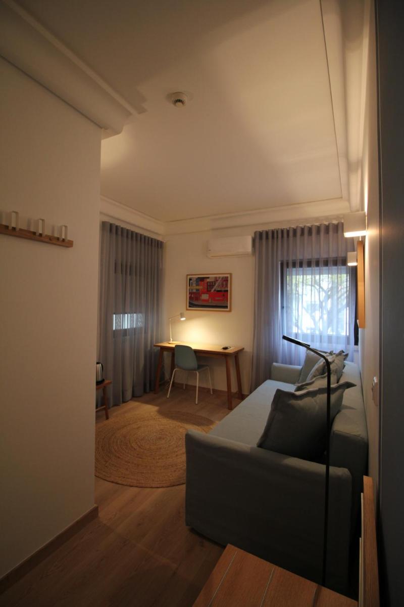 Standard Suite - Photo 7