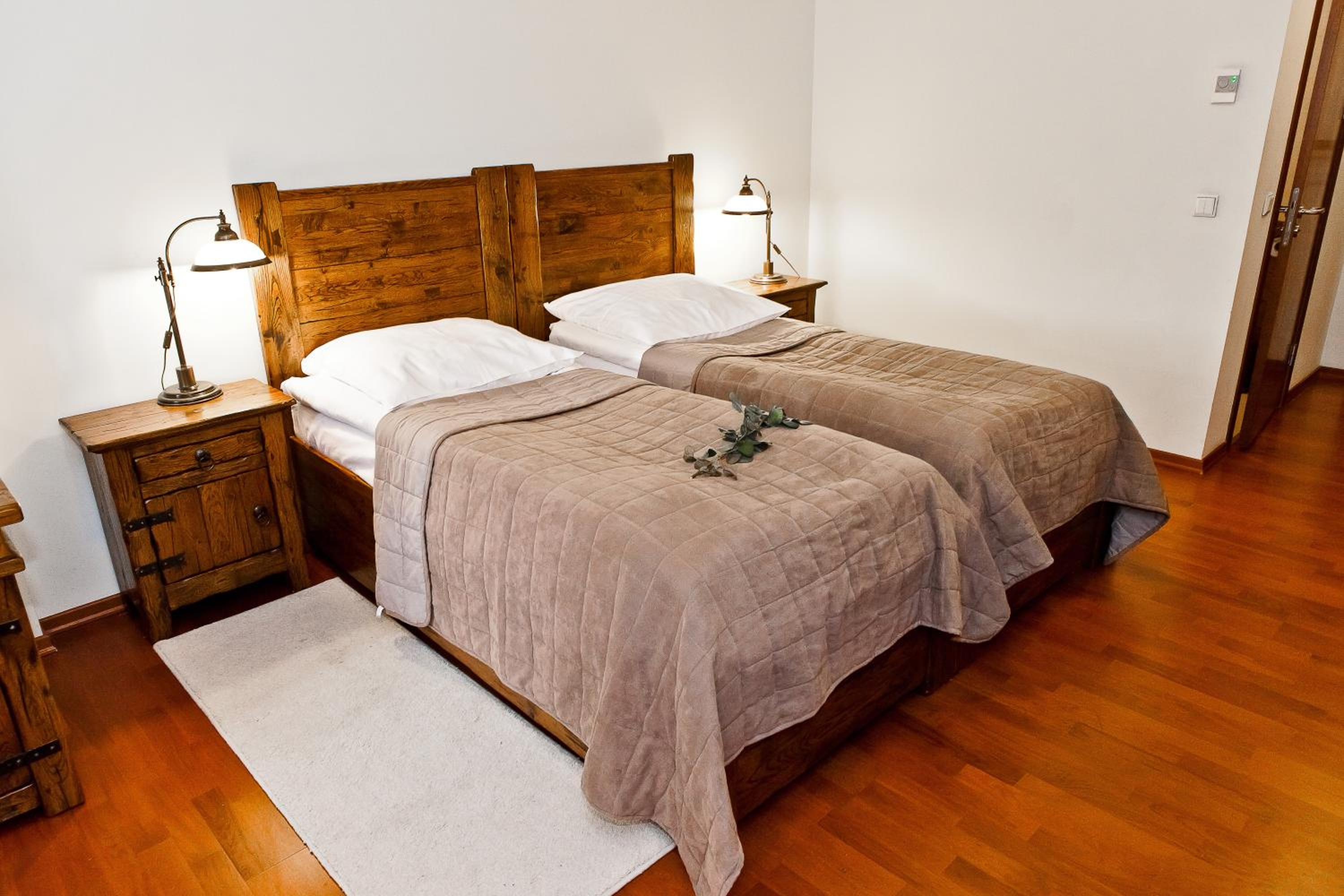 Twin Room - Photo 4