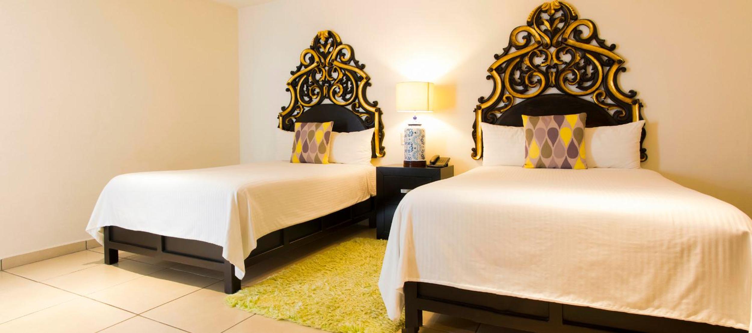 Double Room with Two Double Beds - Photo 8