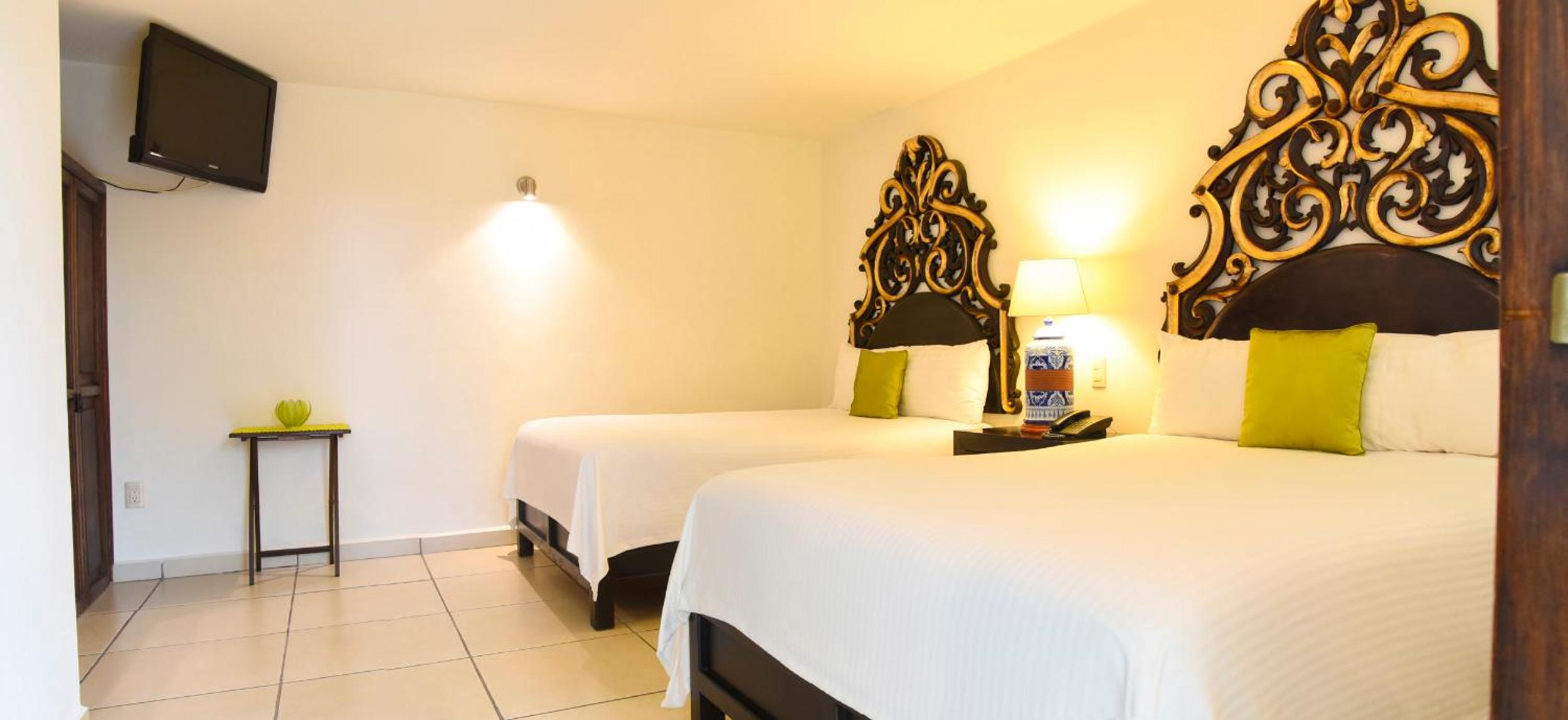 Double Room with Two Double Beds - Photo 6