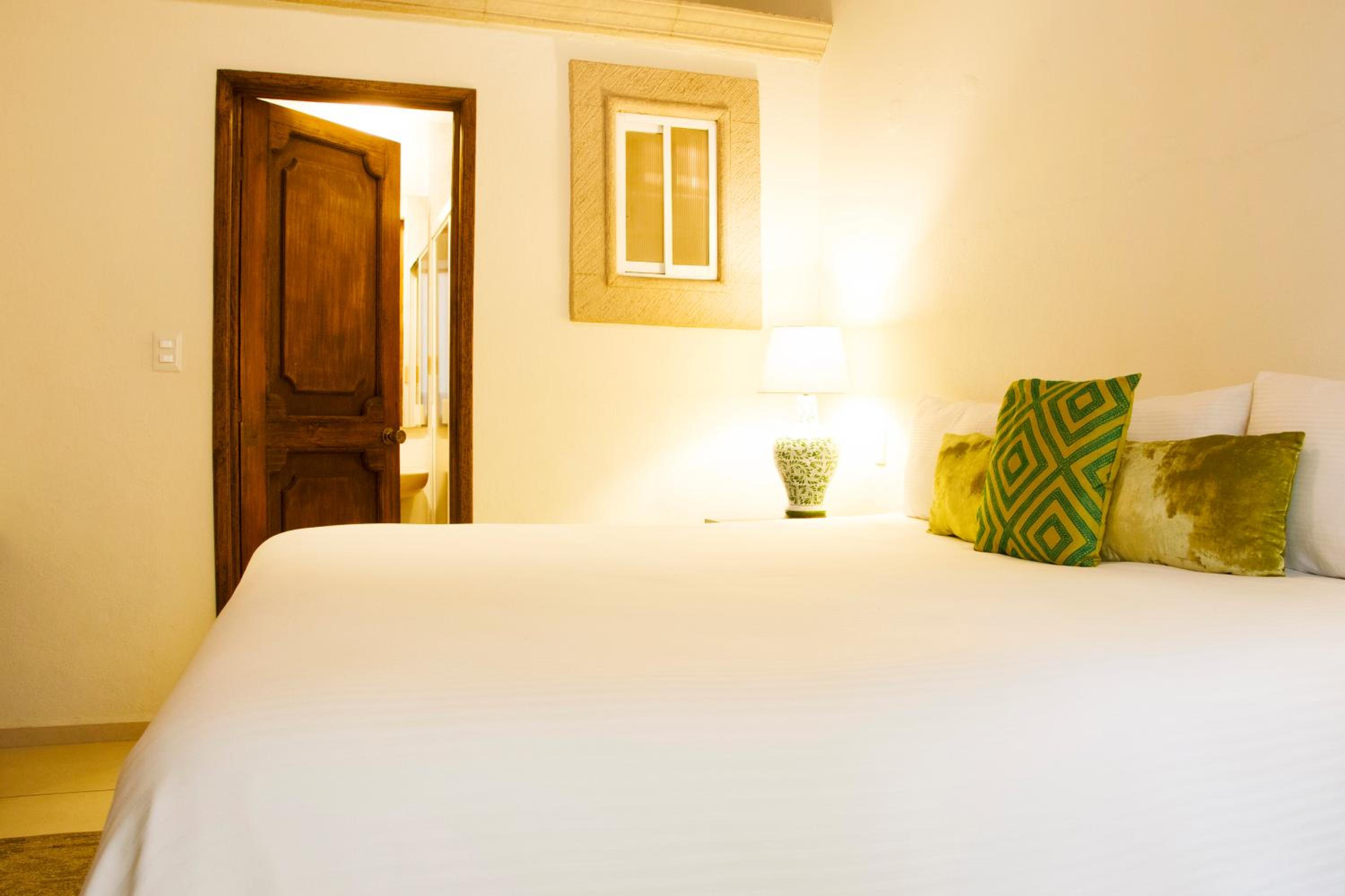 Double Room - Photo 12