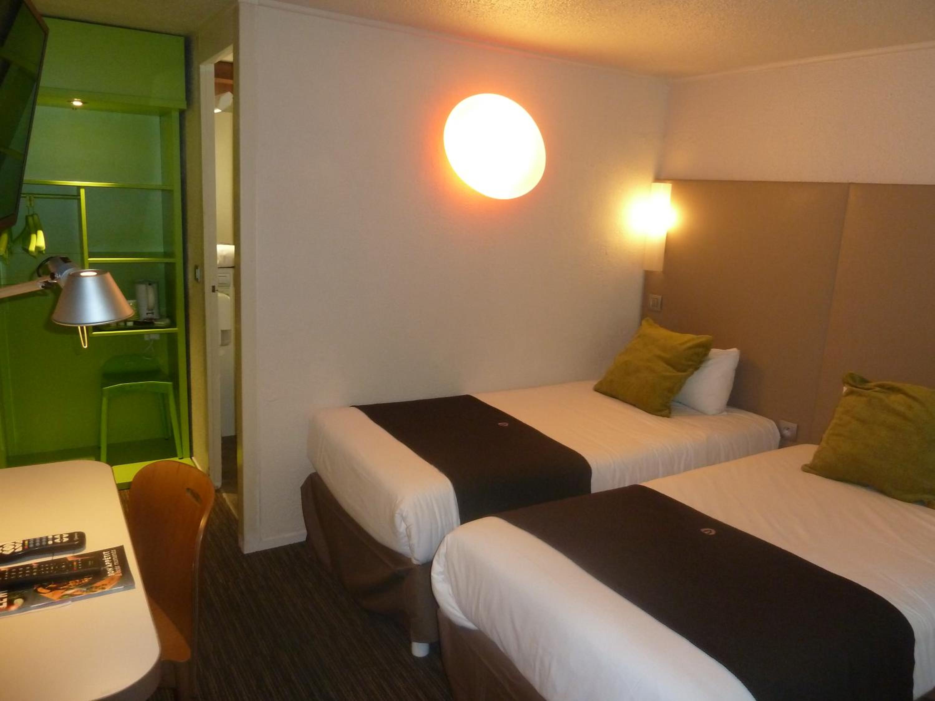Double Room - Photo 12