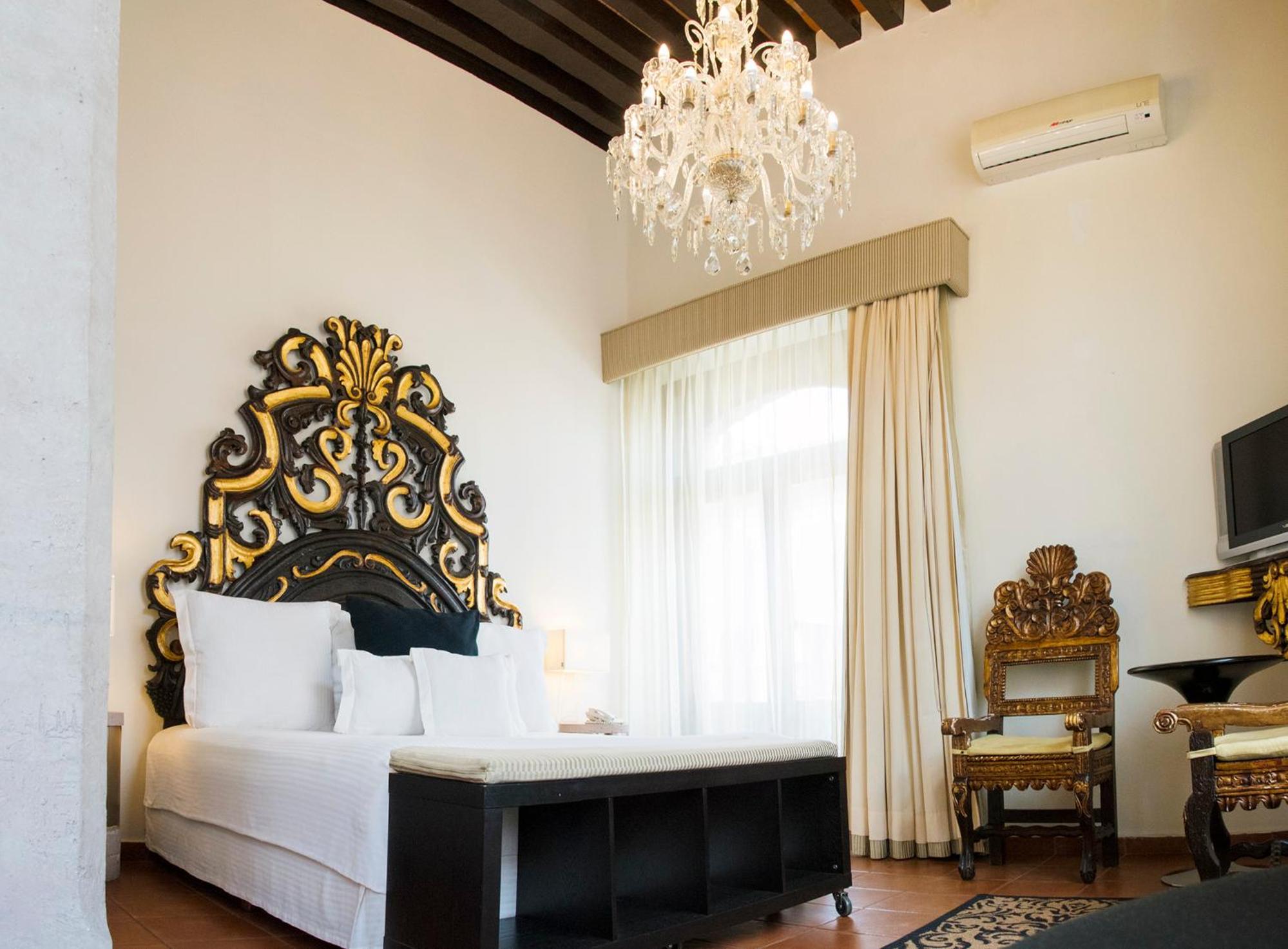 Junior Suite - Photo 1