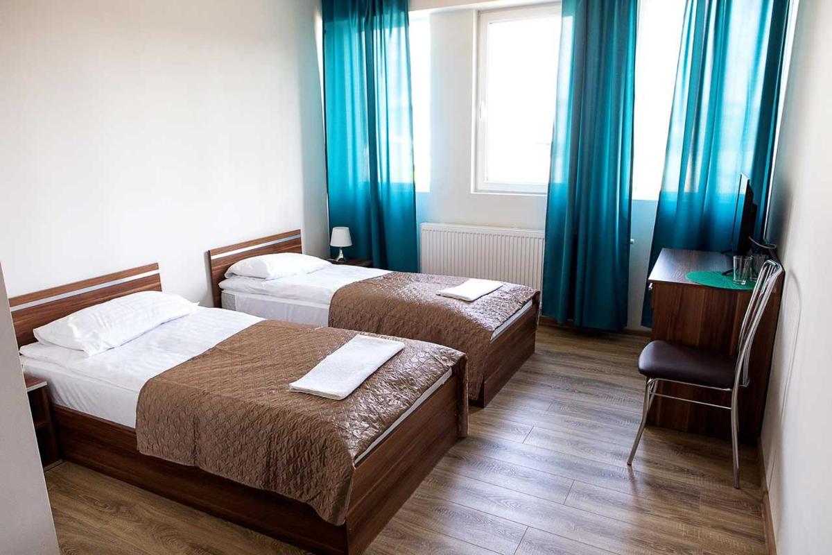 Double Room - Photo 5