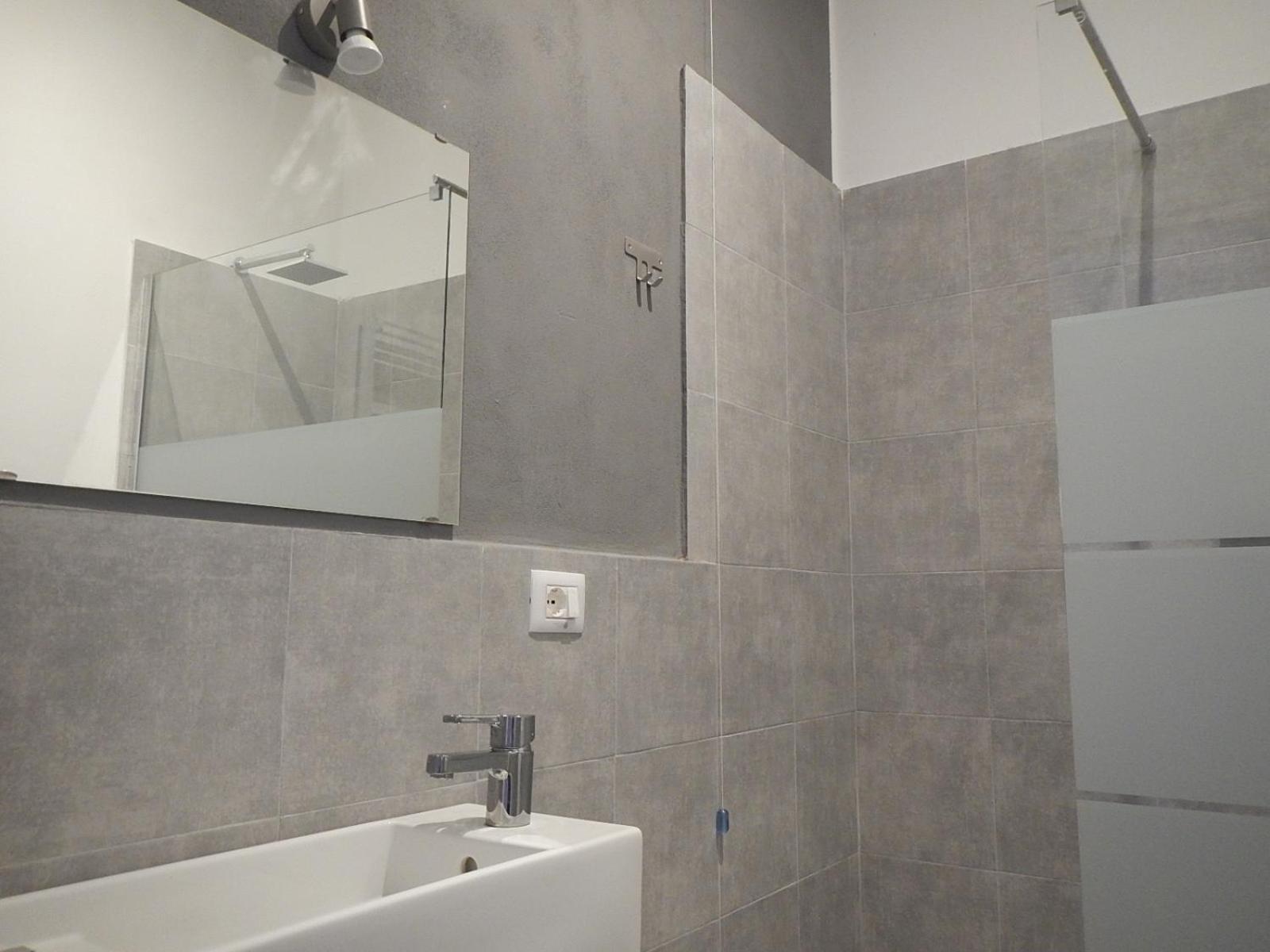 Triple Room with Shared Bathroom photo 3