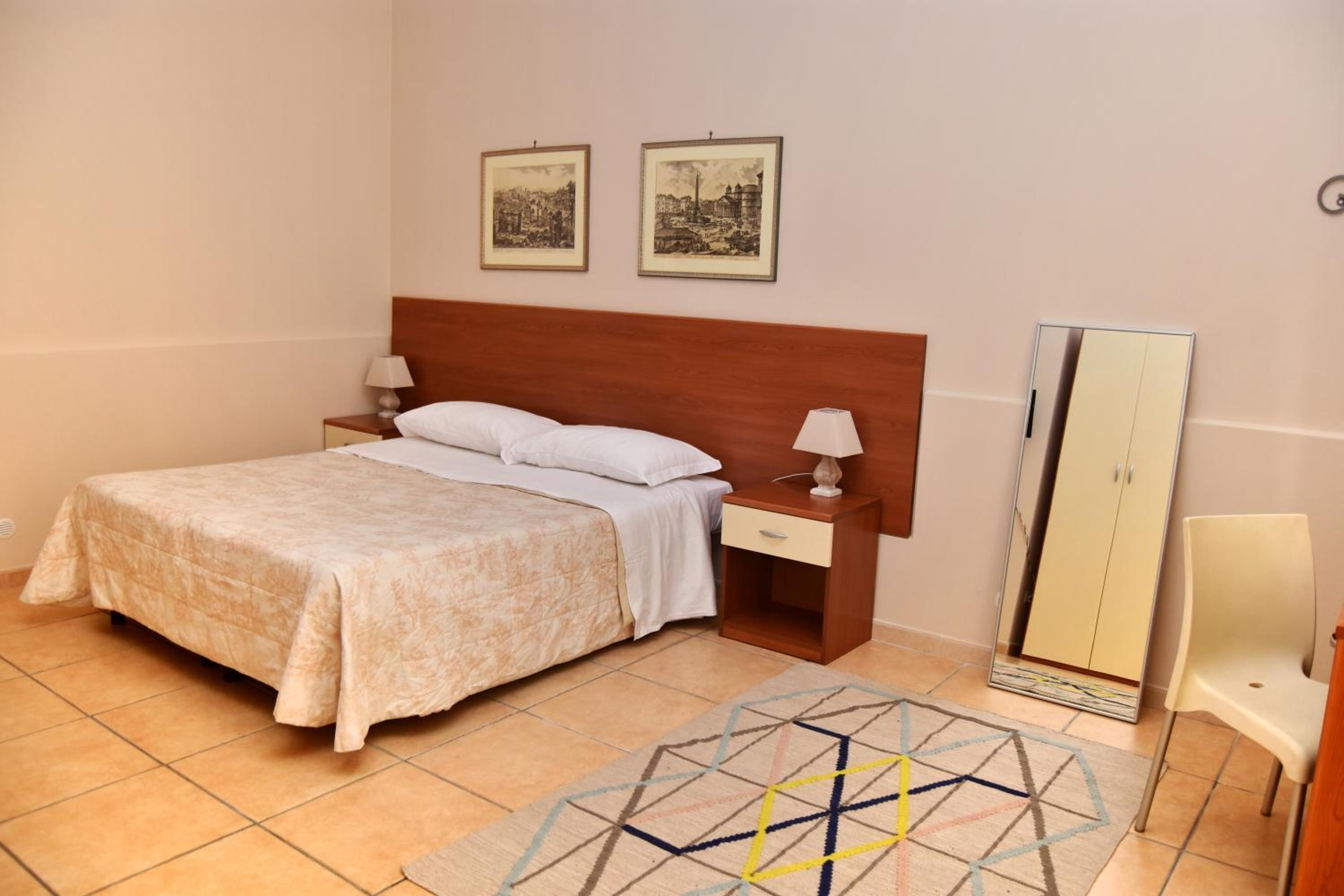 Double Room with Private Bathroom photo 1