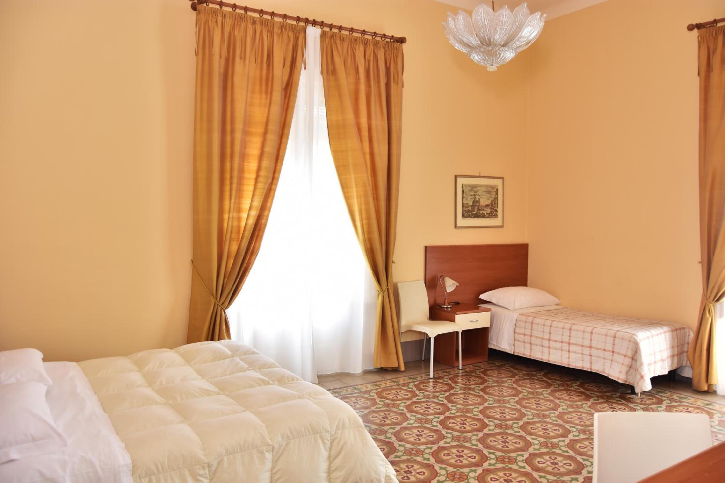 Triple Room with Private Bathroom photo 1