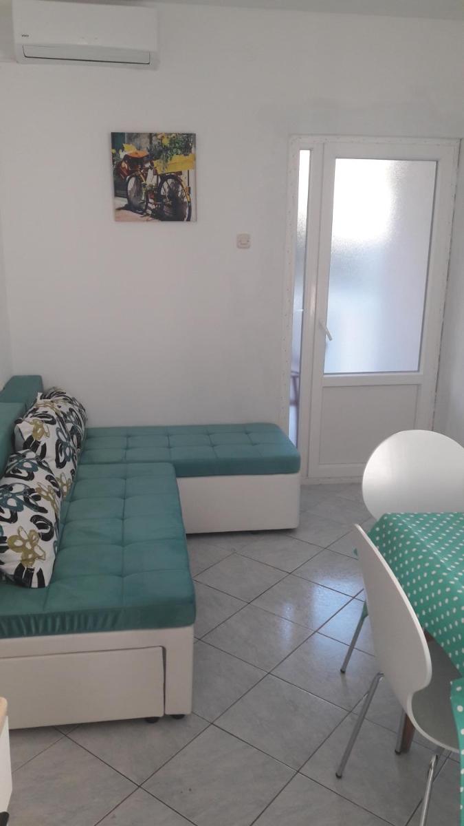 Apartment photo 3