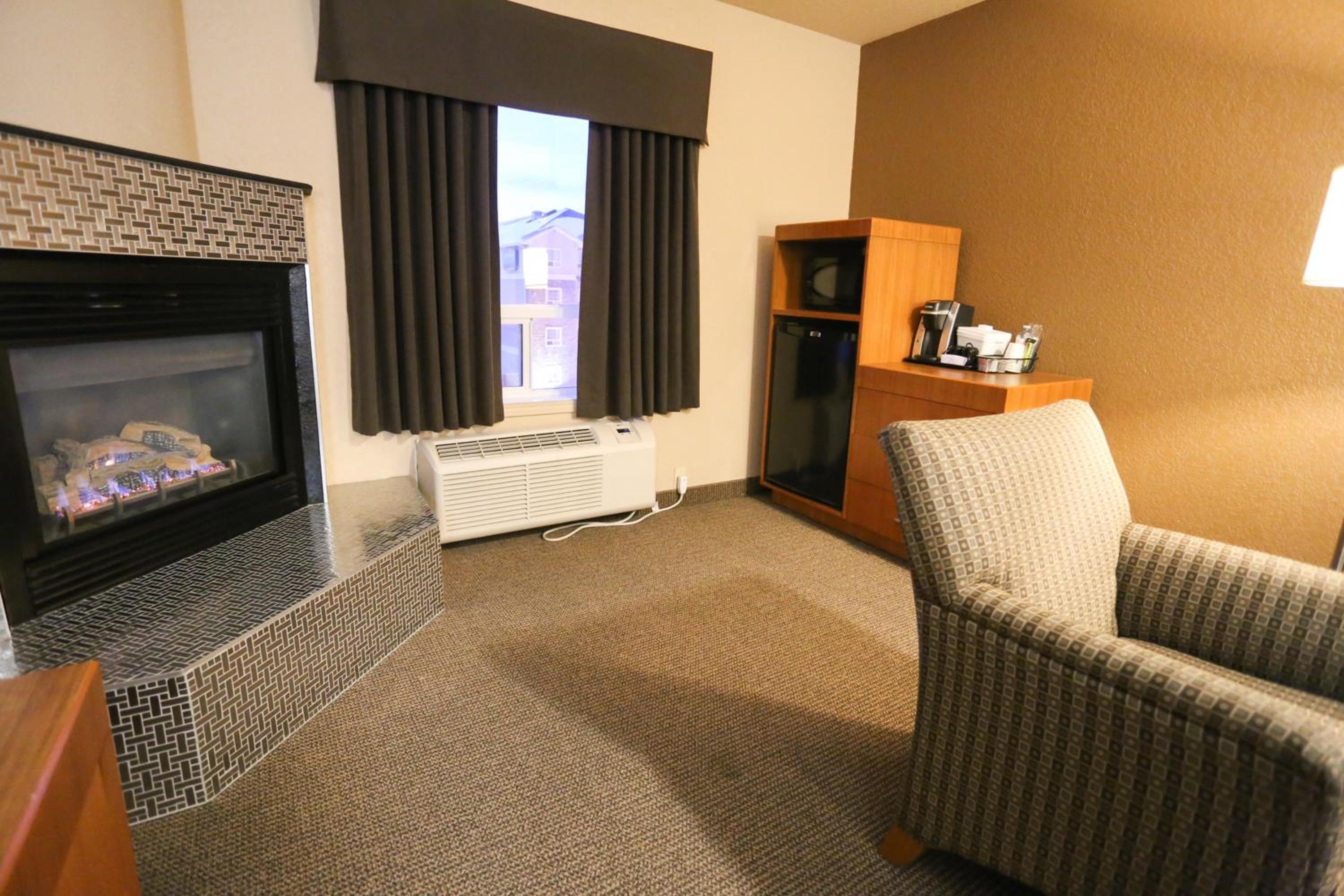 King Studio Suite - Non-Smoking - Photo 4