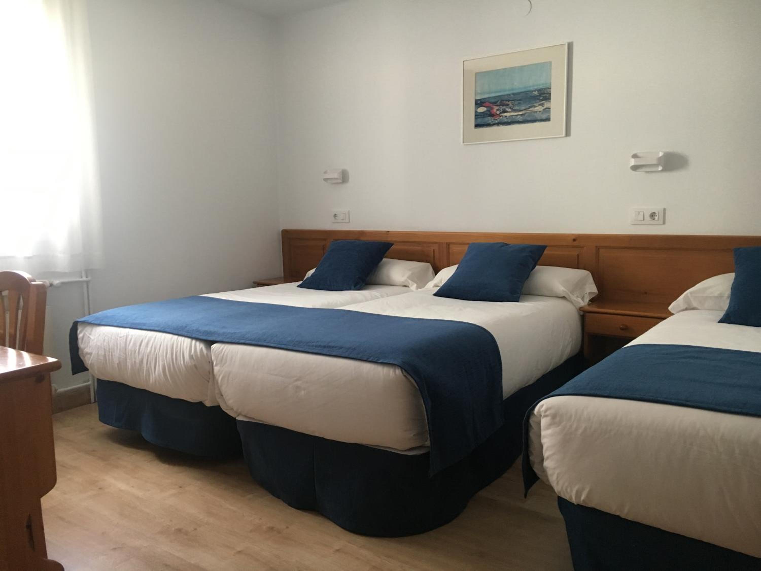 Triple Room - Photo 6