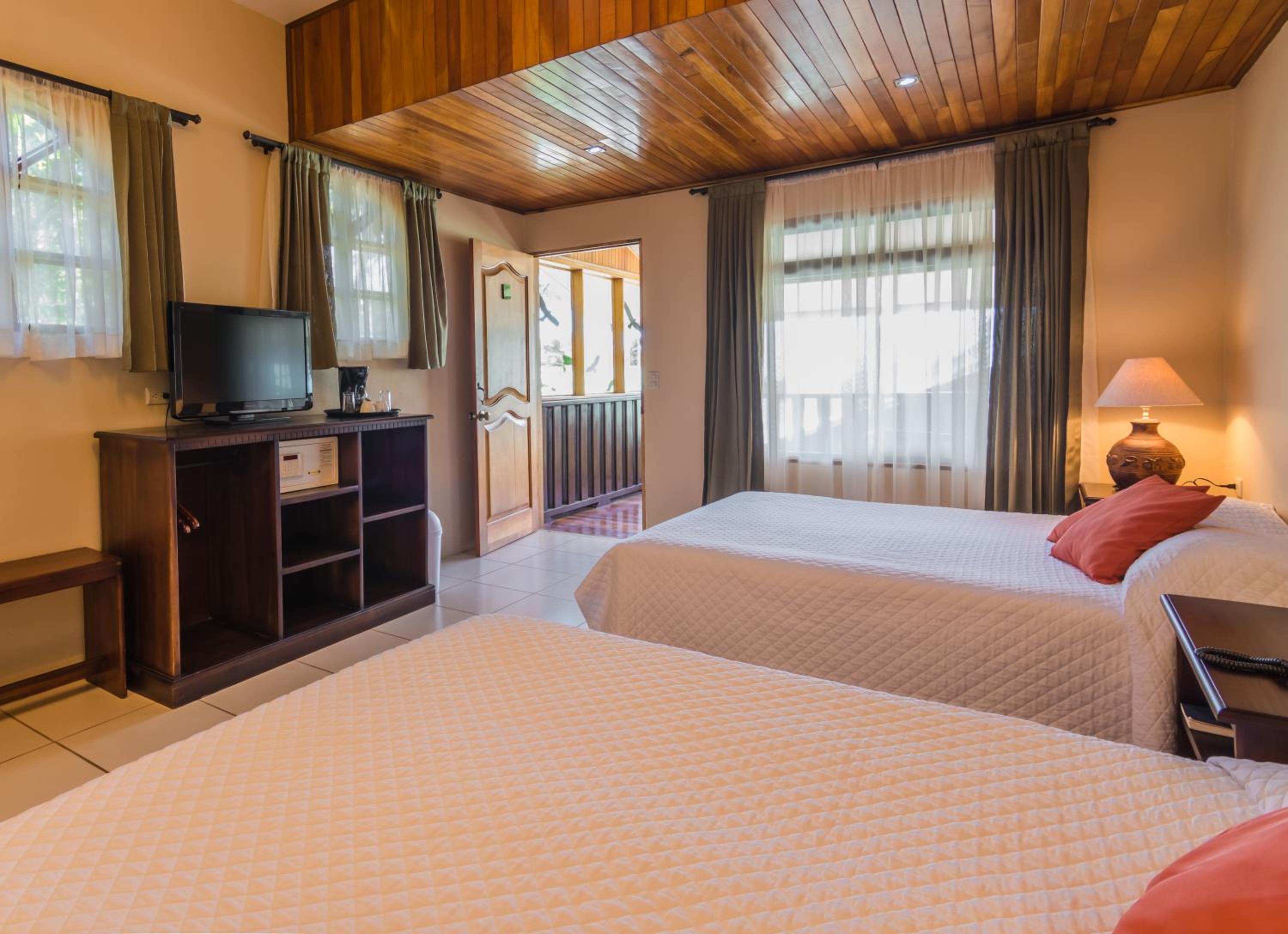 Superior Room - 2 Queen Beds  - Photo 4