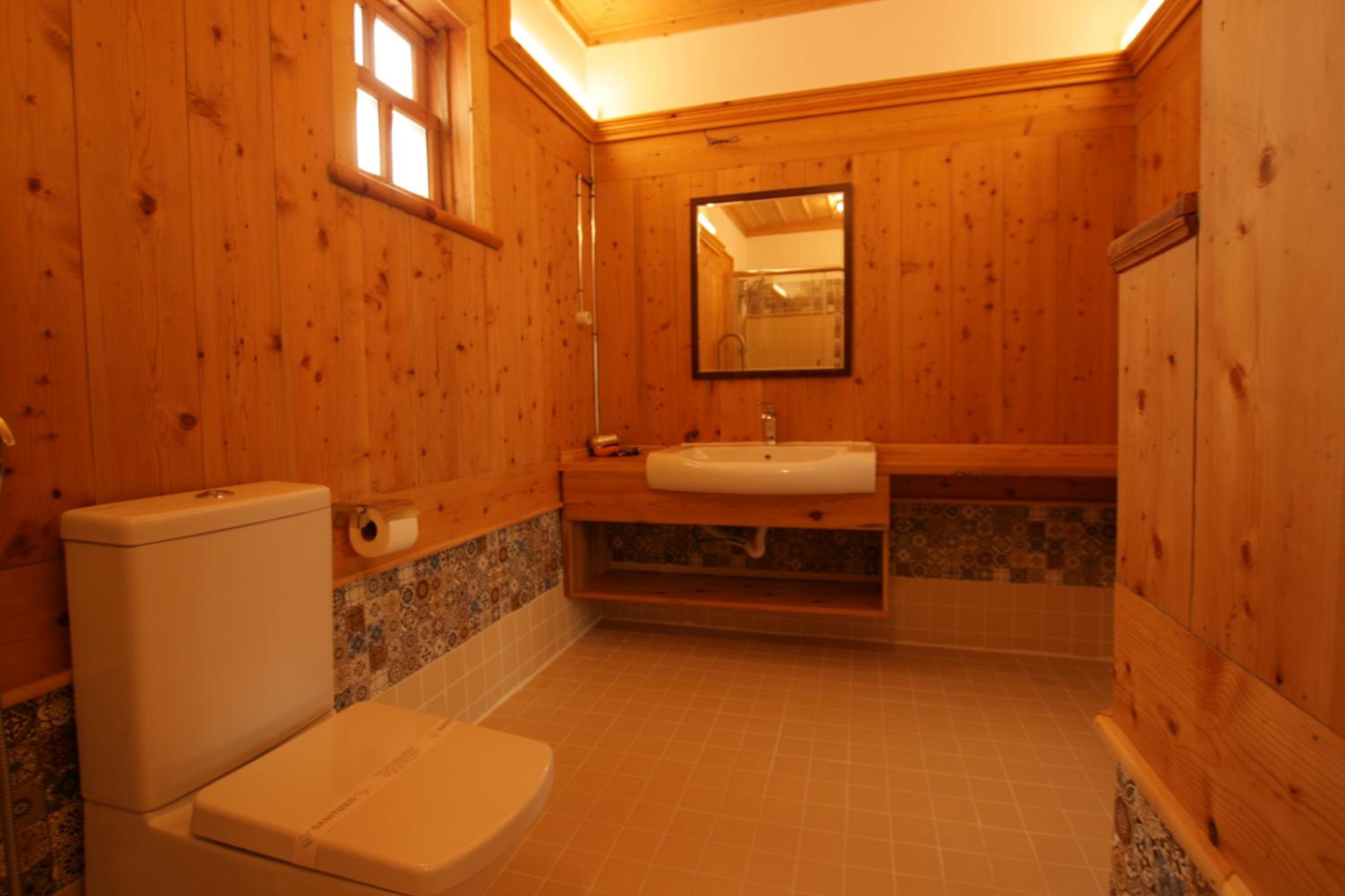 Double Room - Photo 11