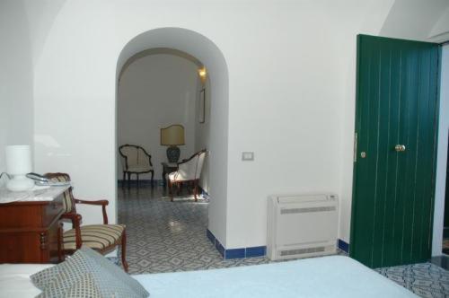 Deluxe Double Room with Garden View - Photo 4
