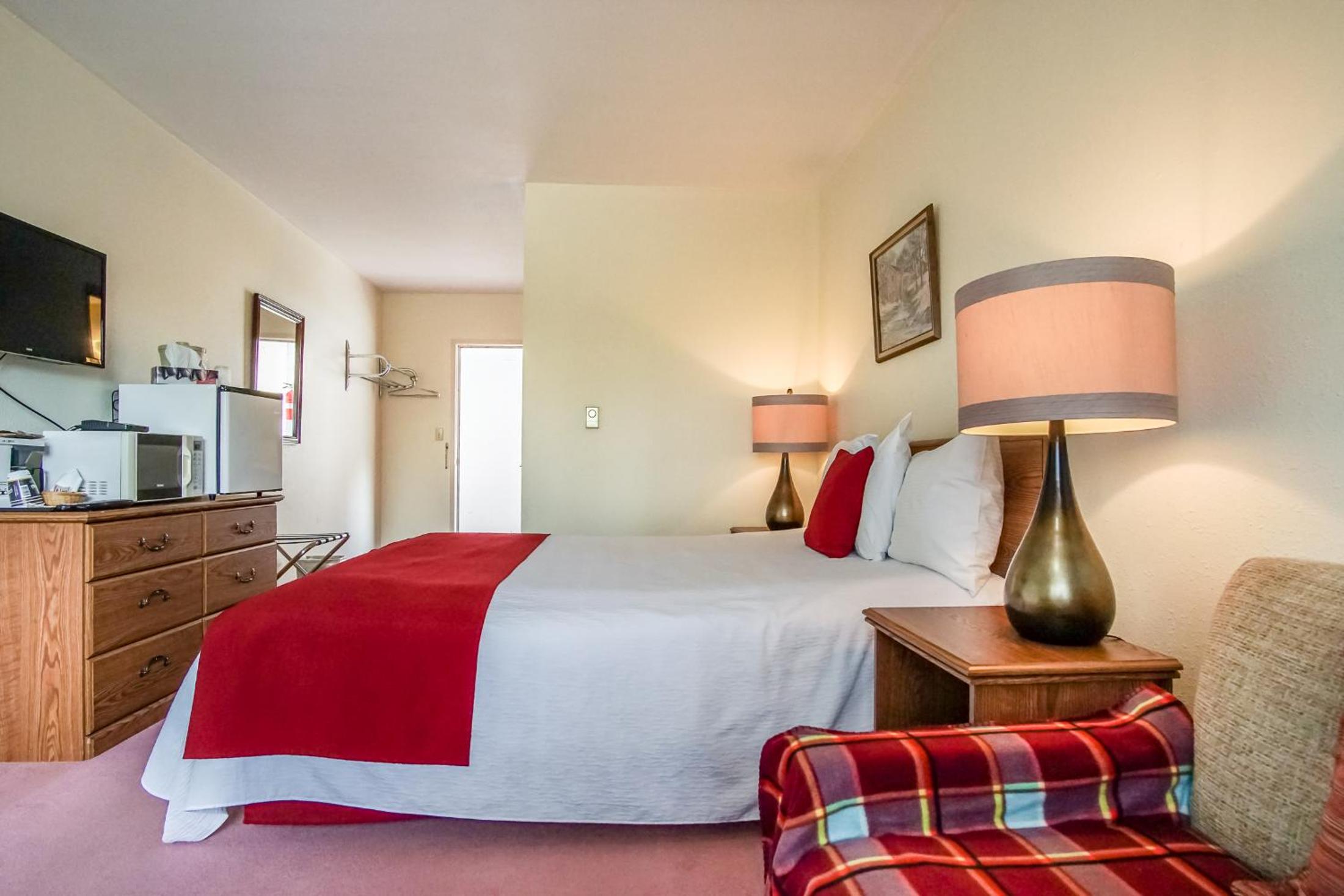 Queen Room photo 3