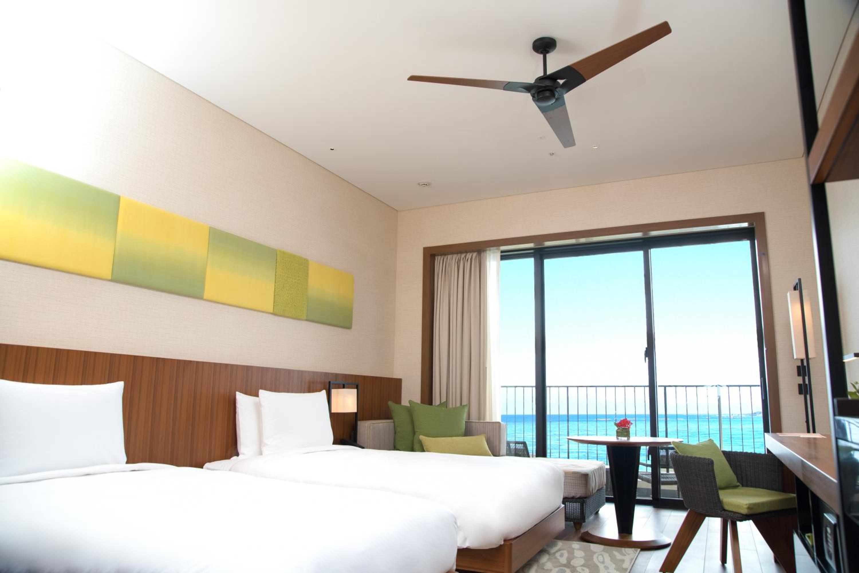 Twin Room with Ocean View - Club Access - Photo 1