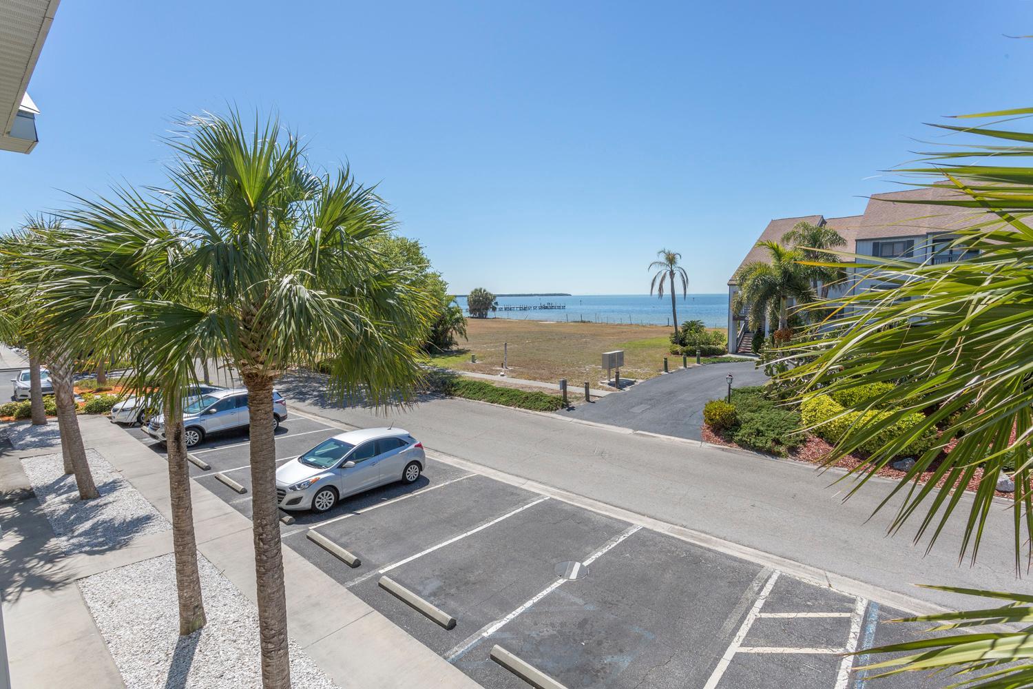 Studio Apartment with Sea View