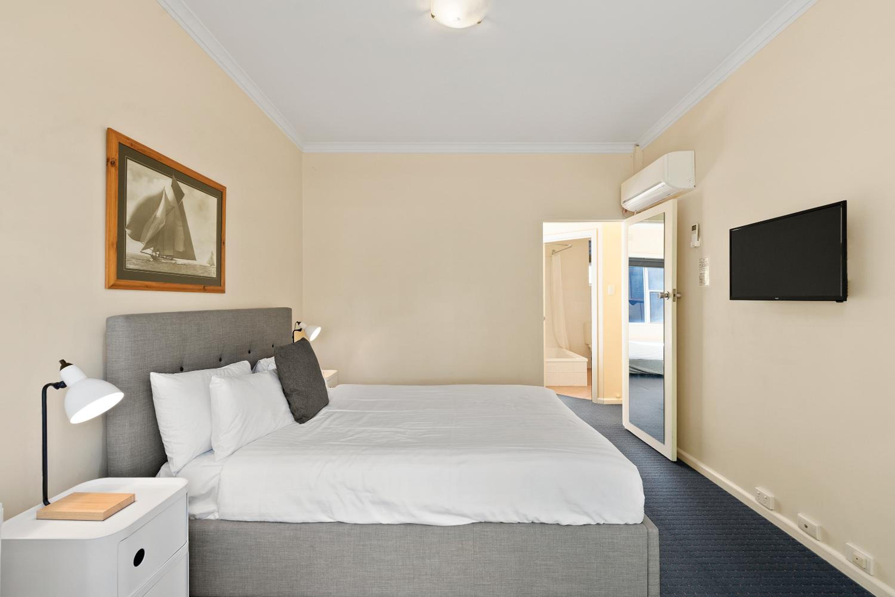 Guest Suite