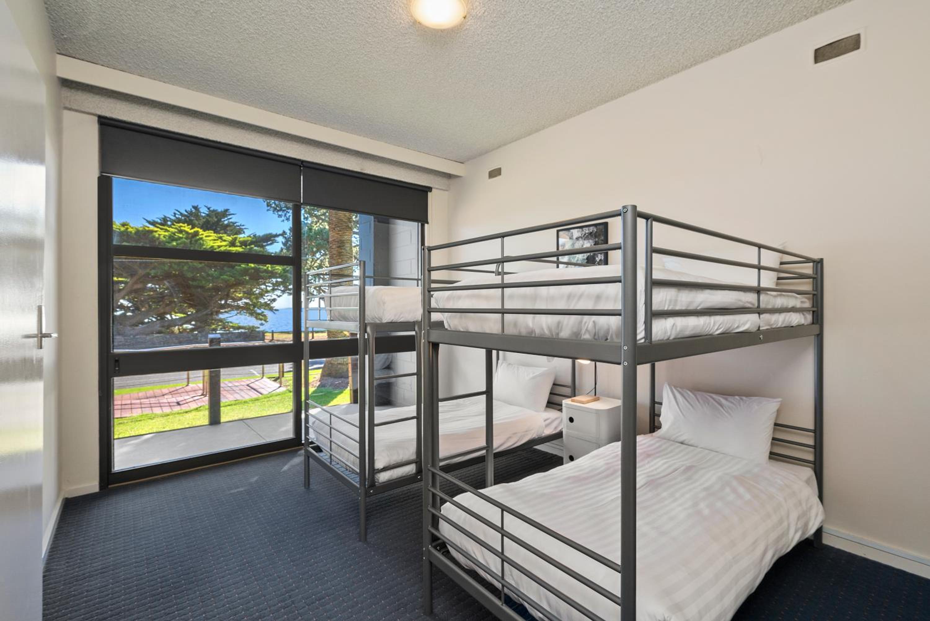 Bay View Spa Room photo 3