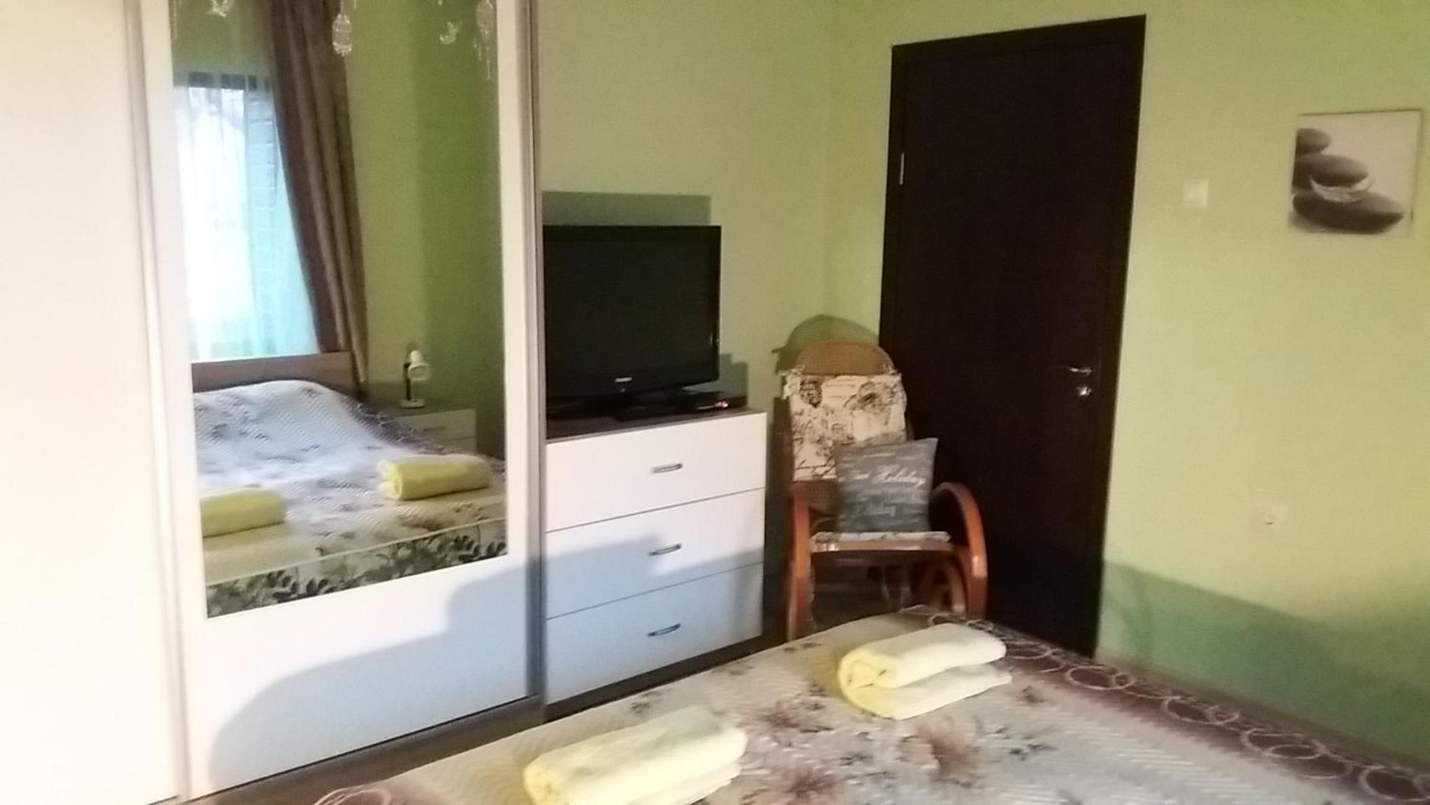 One-Bedroom House photo 3