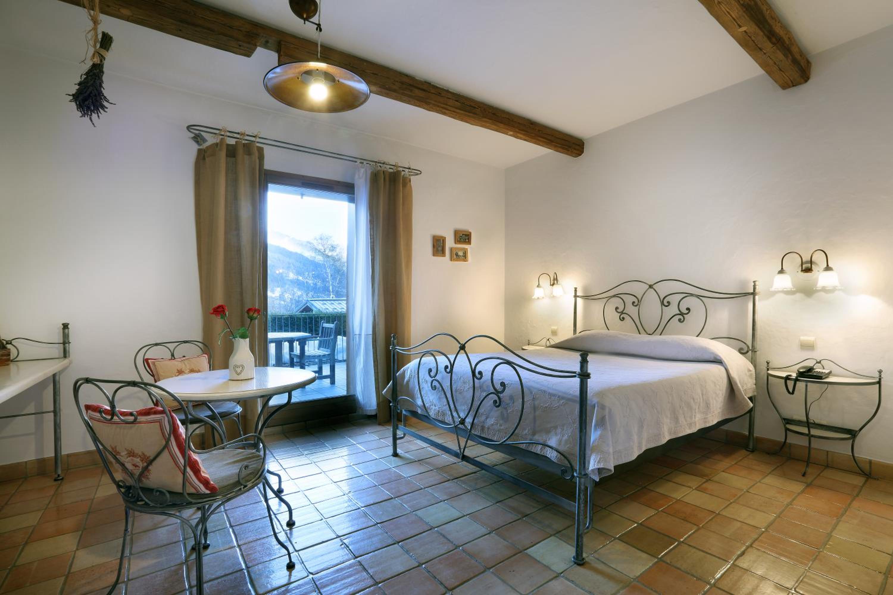 Superior Double Room with Balcony and Mountain View photo 1