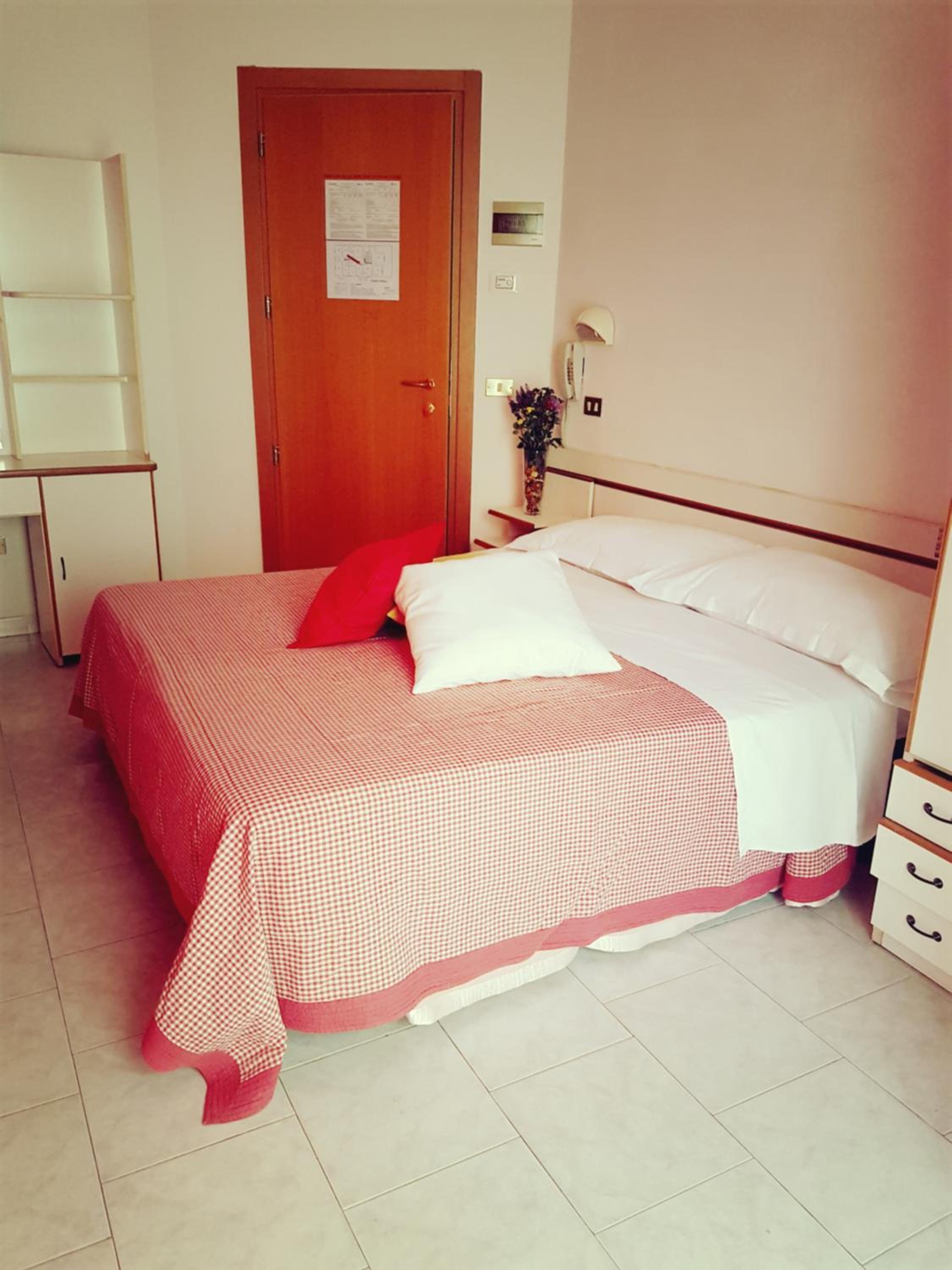 Double Or Twin Room photo 2