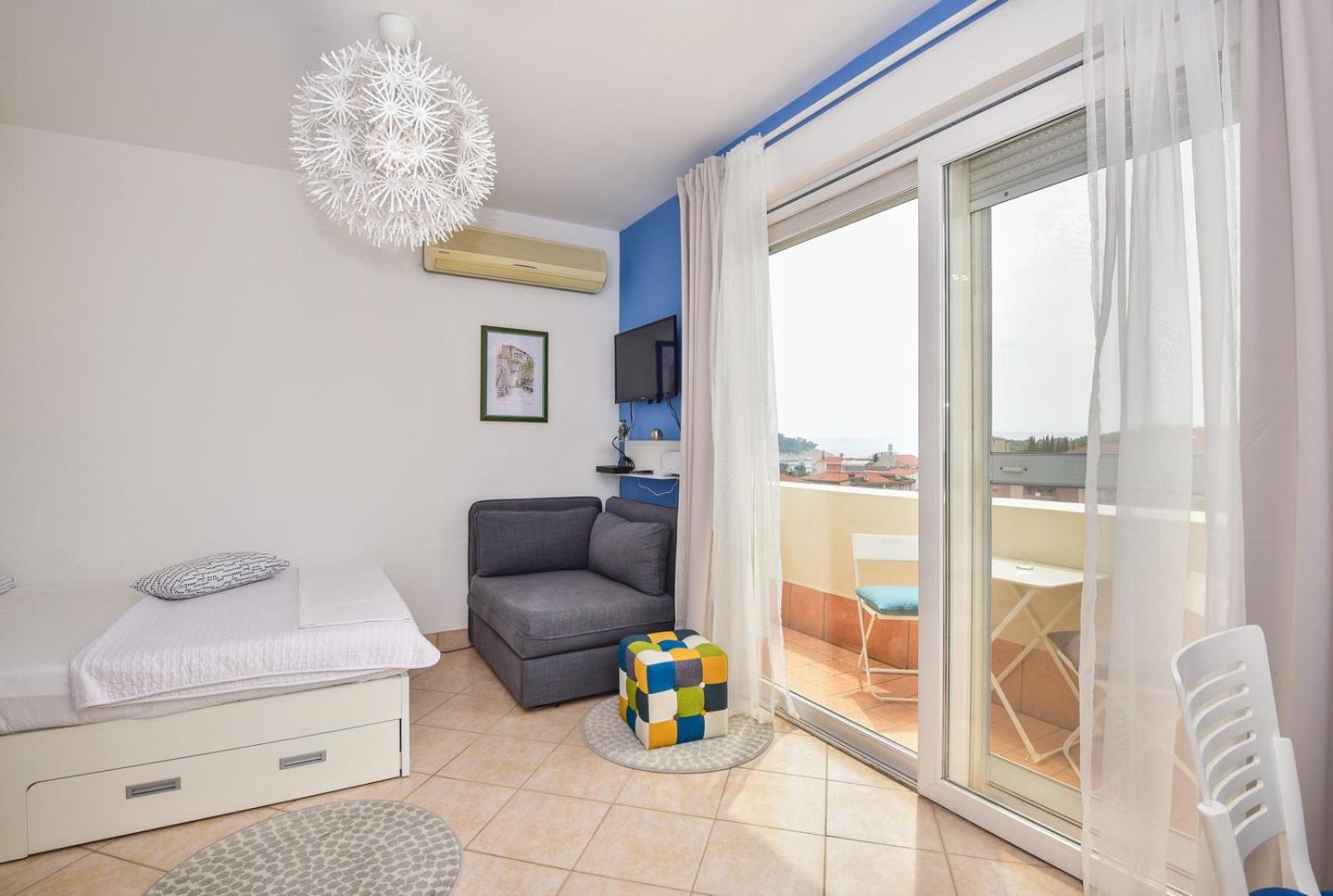 Studio Apartment with Sea View