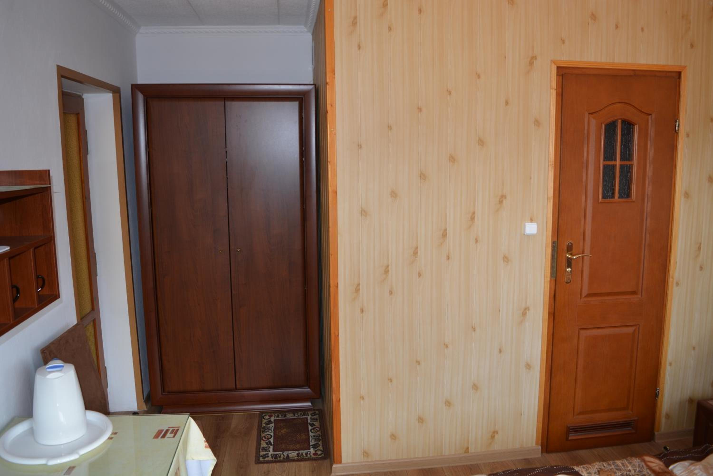 Double Room with Private Bathroom photo 2