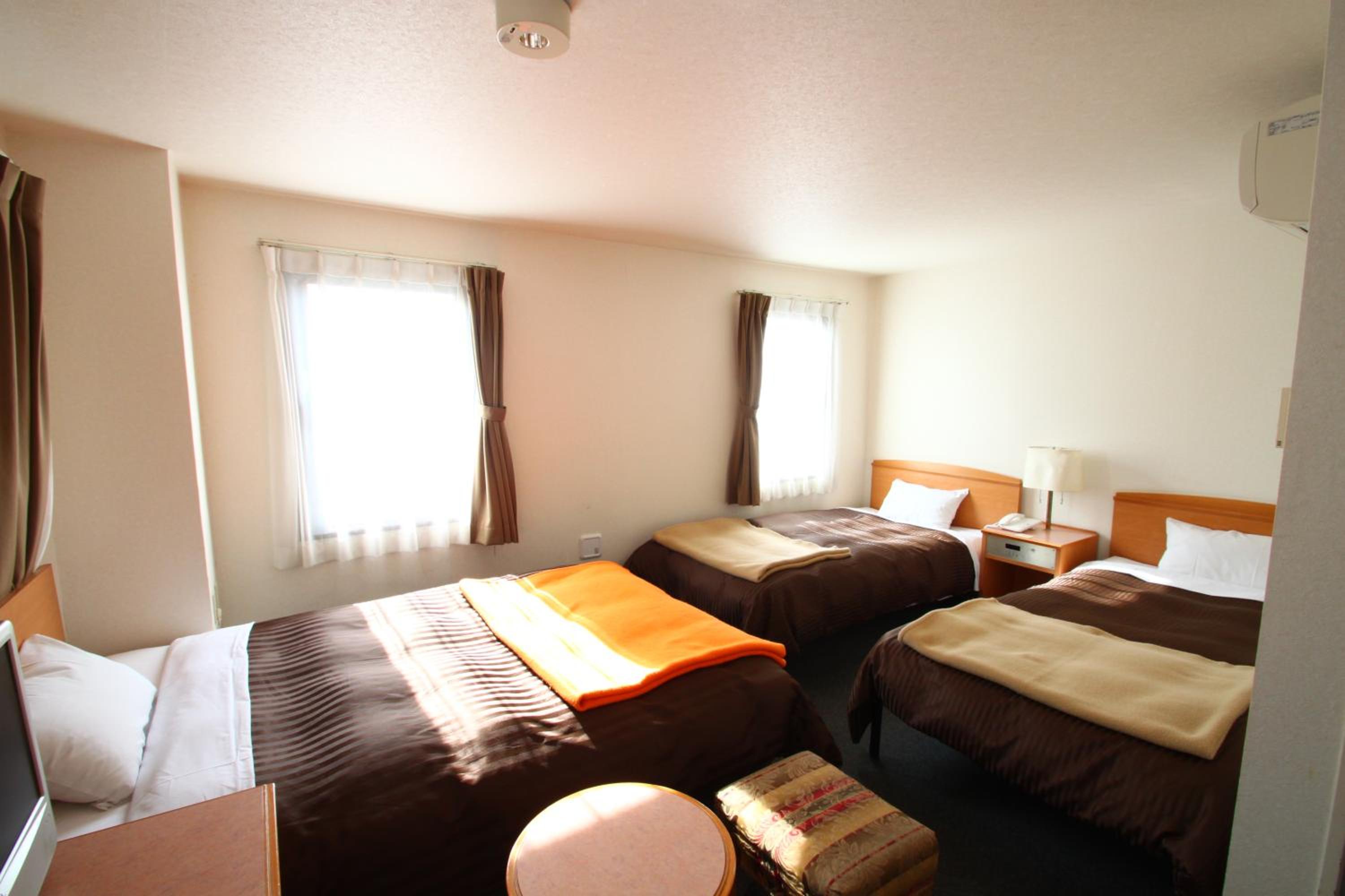 Triple Room photo 2