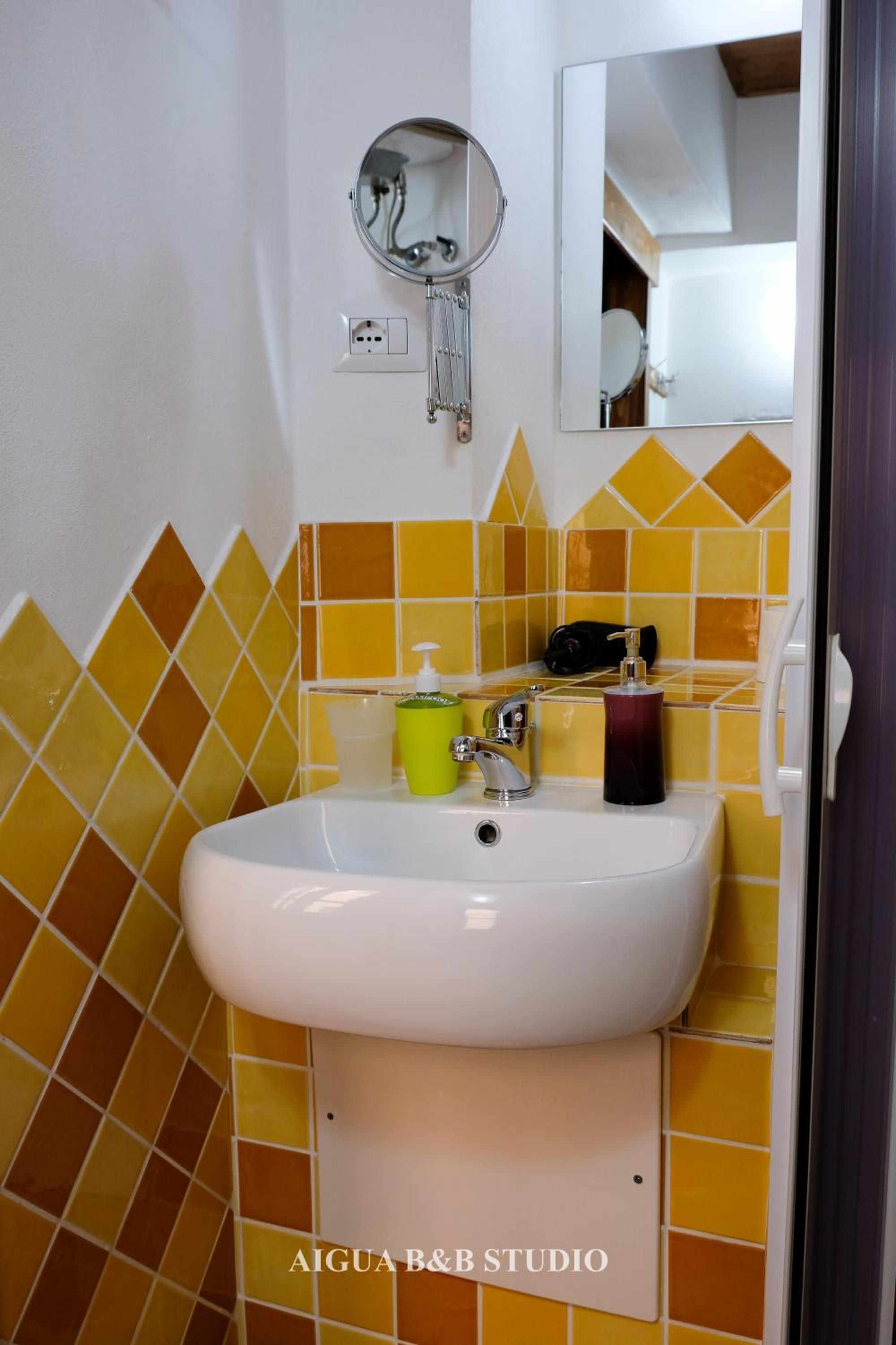 Double Room - Photo 55