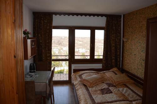 Double Room with Balcony photo 3