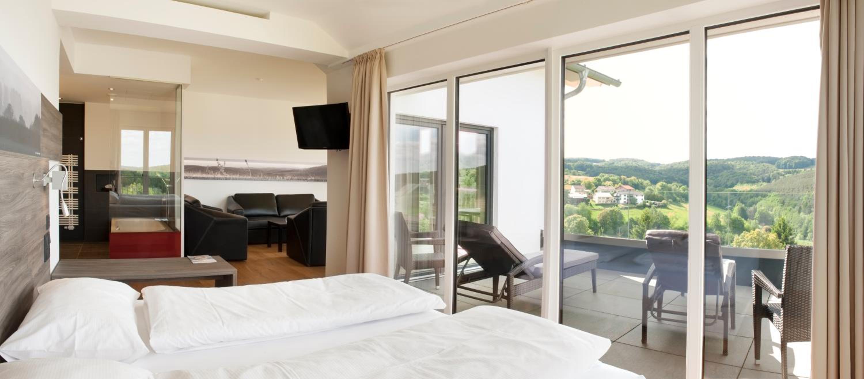 Suite with Balcony photo 2