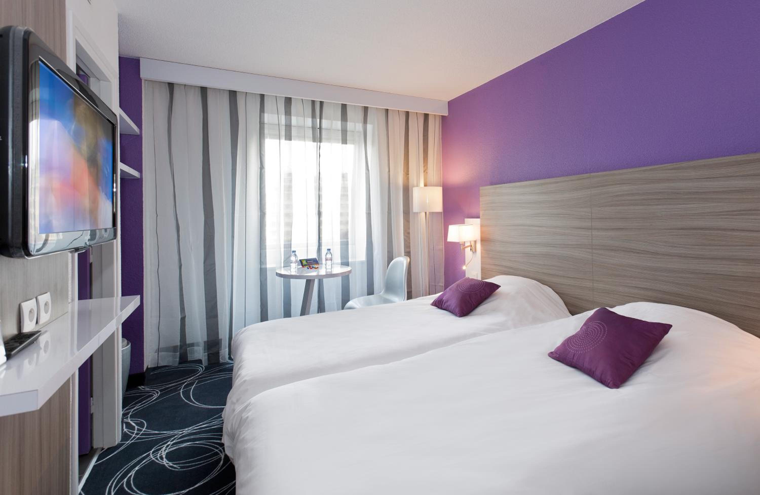 Standard Twin Room - Photo 3
