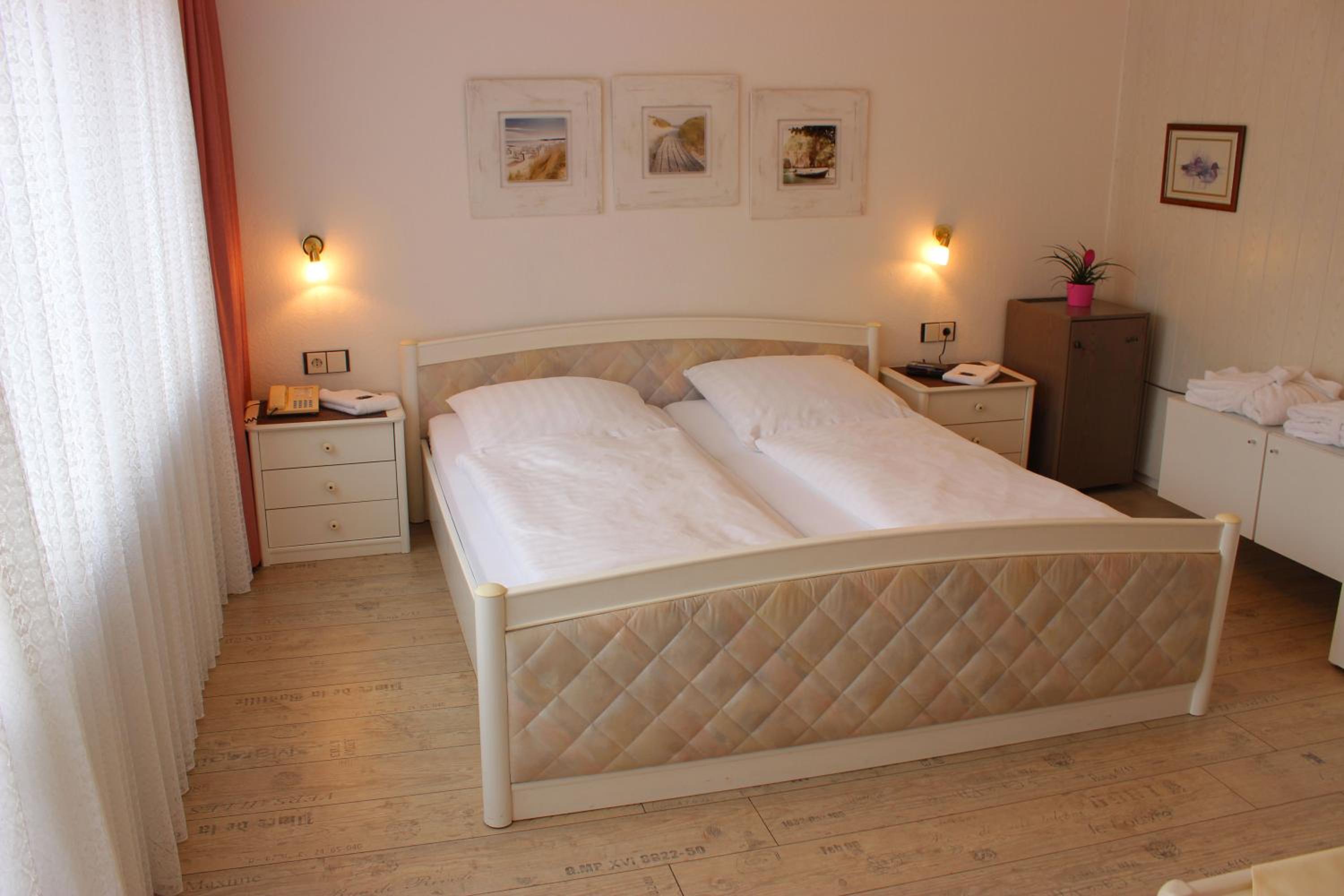 Double Room - Photo 1