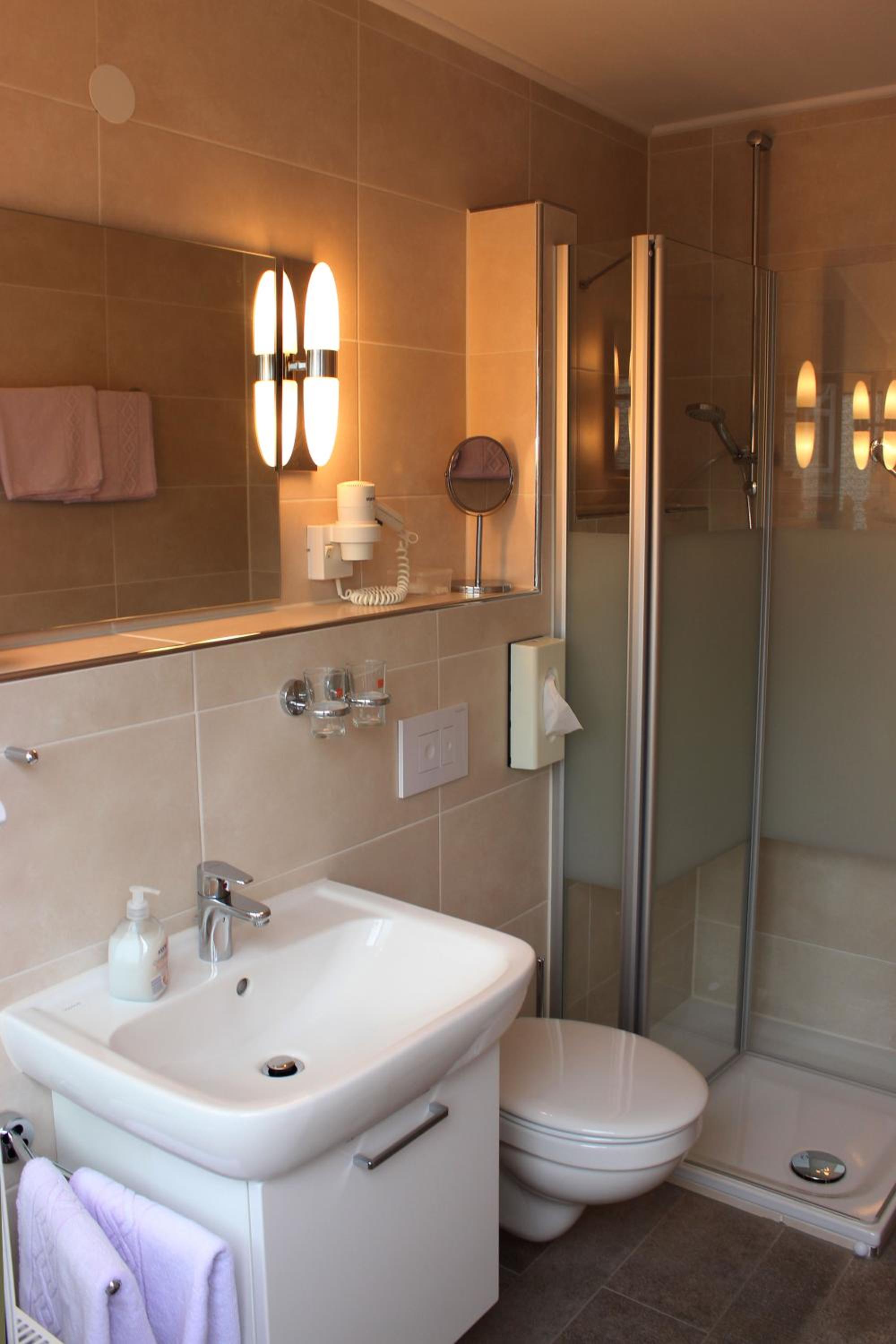 Double Room - Photo 3